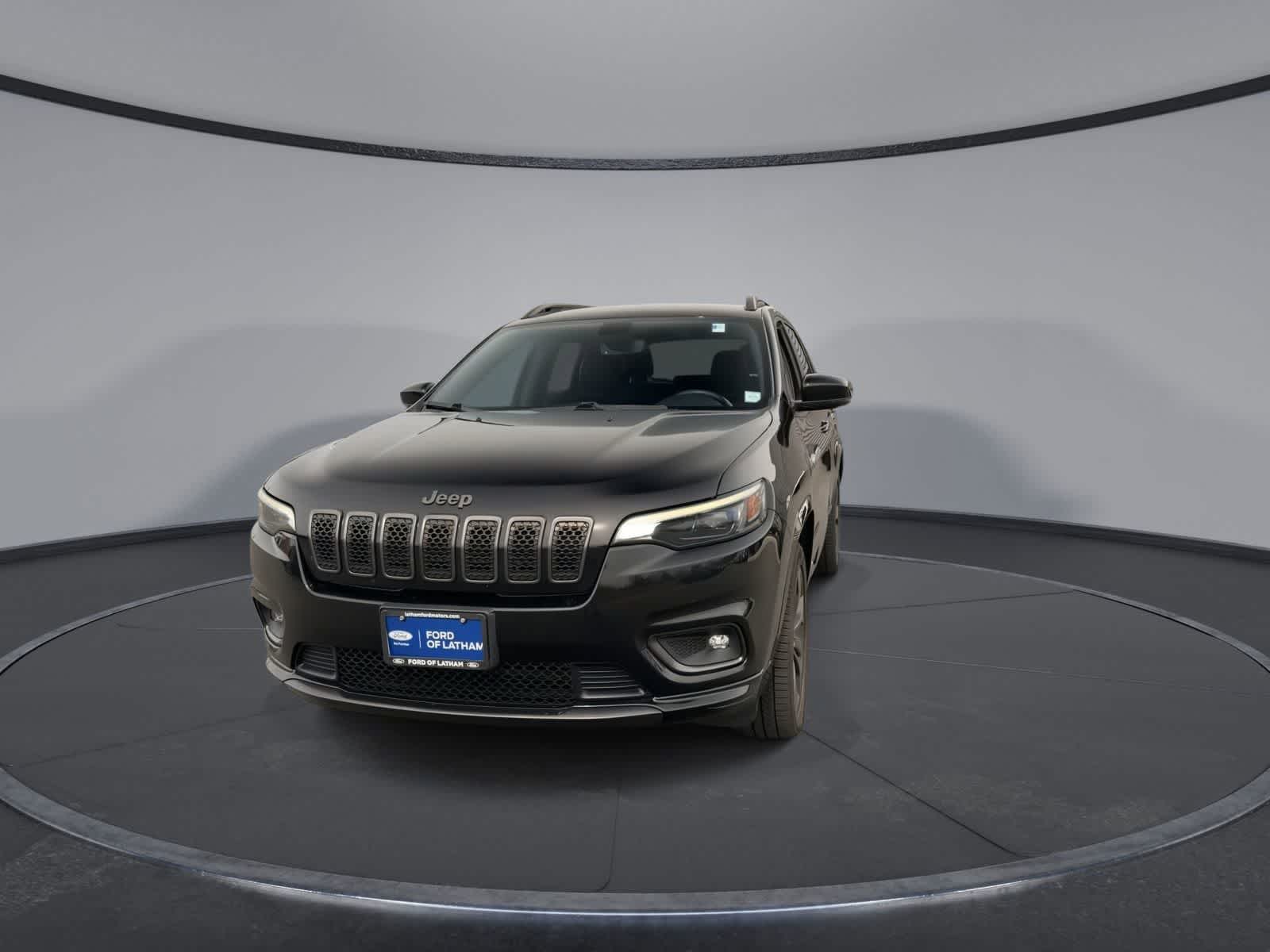 Thumbnail: 2019 Jeep Cherokee - 3