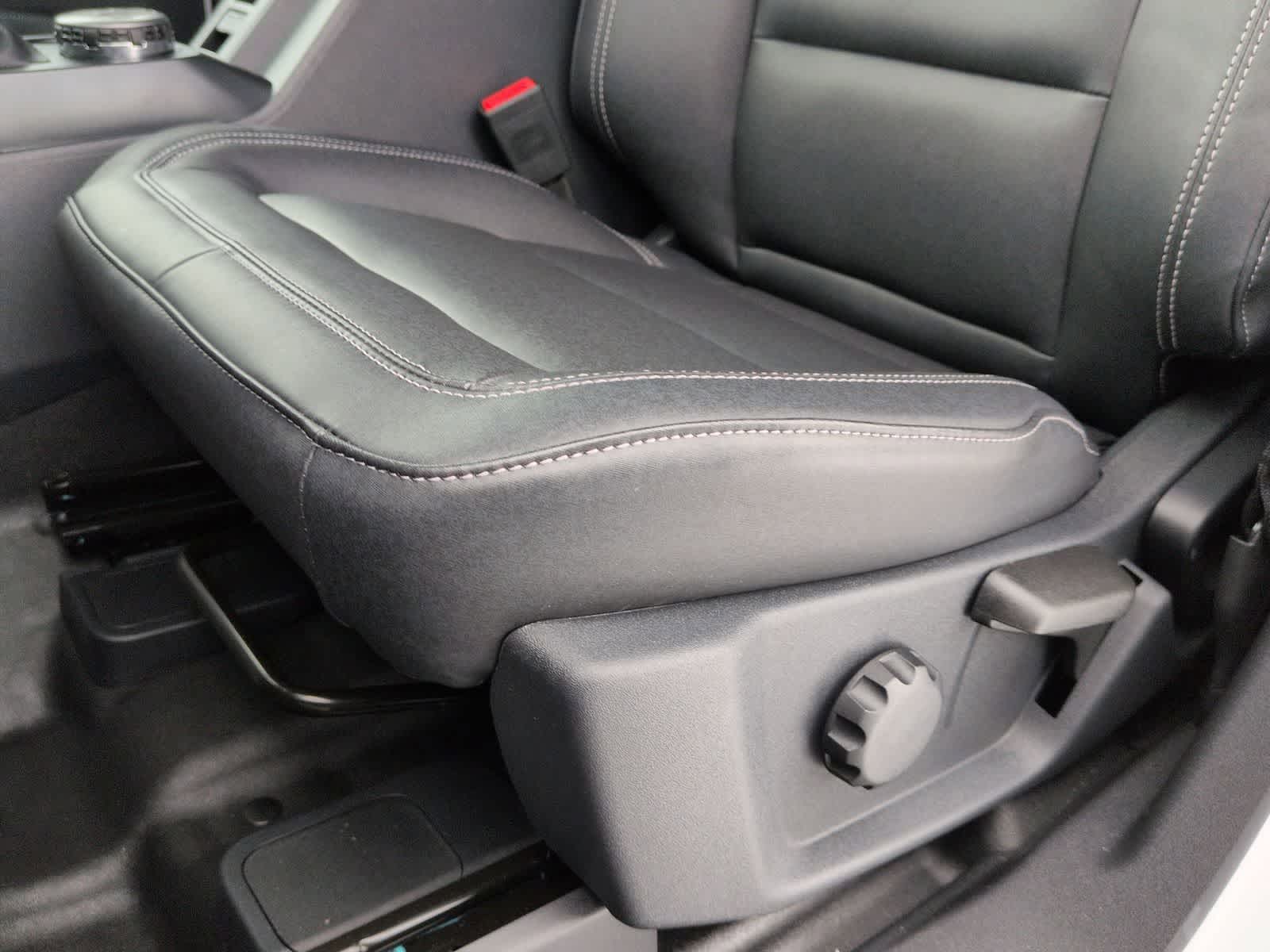 Thumbnail: 2025 Ford Bronco - 18