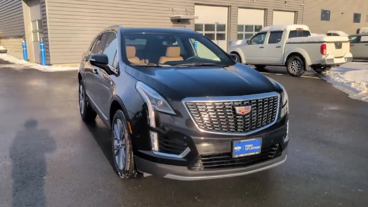 Thumbnail: 2025 Cadillac XT5 - 2