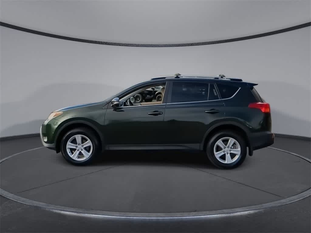 Thumbnail: 2013 Toyota RAV4 - 5