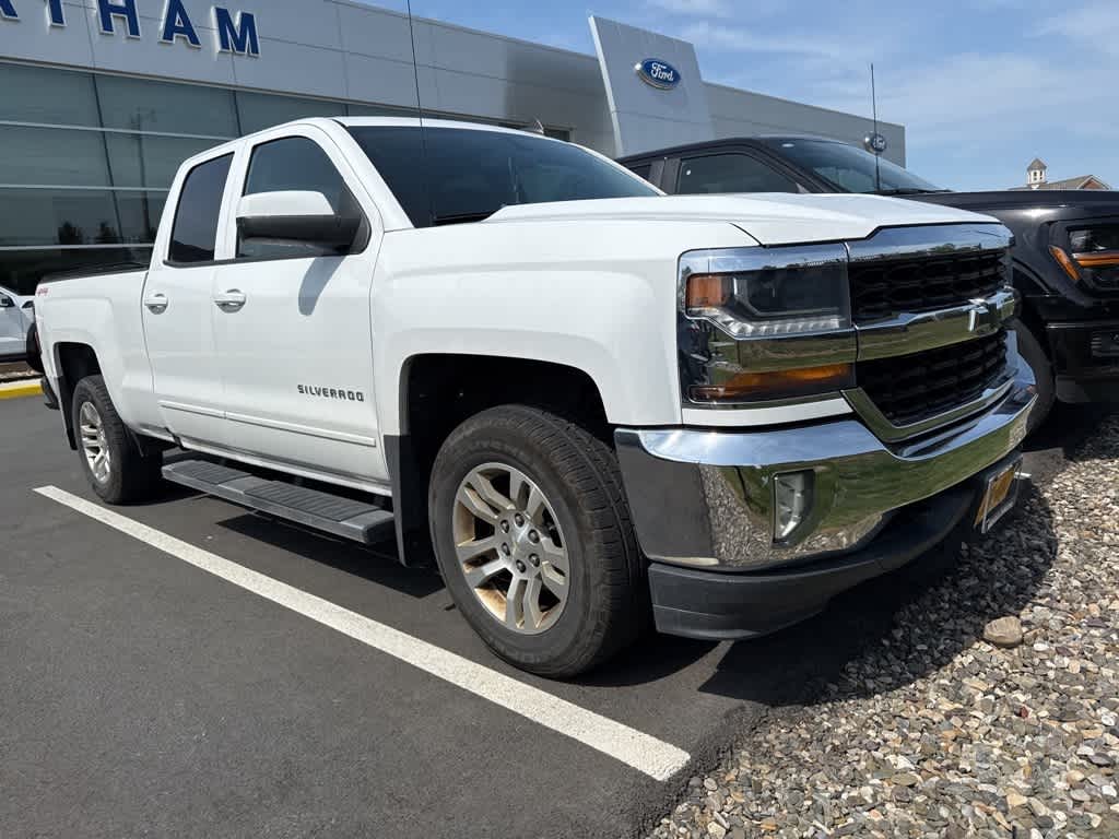 Thumbnail: 2017 Chevrolet Silverado 1500 - 2