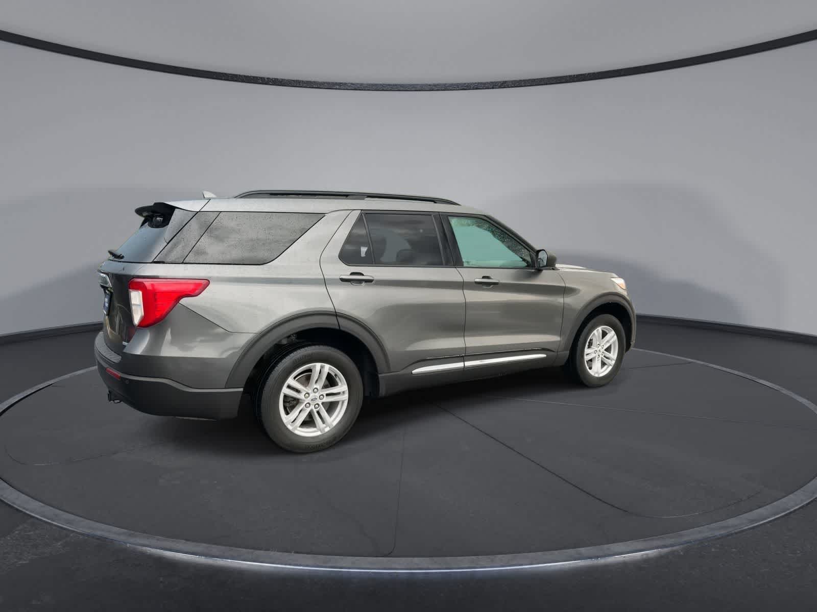 Thumbnail: 2020 Ford Explorer - 8