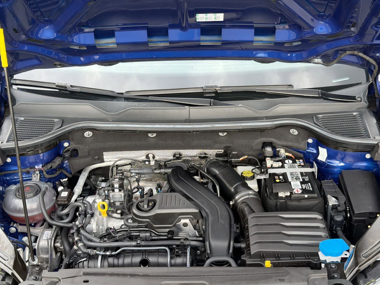 Thumbnail: 2023 Volkswagen Taos - 16