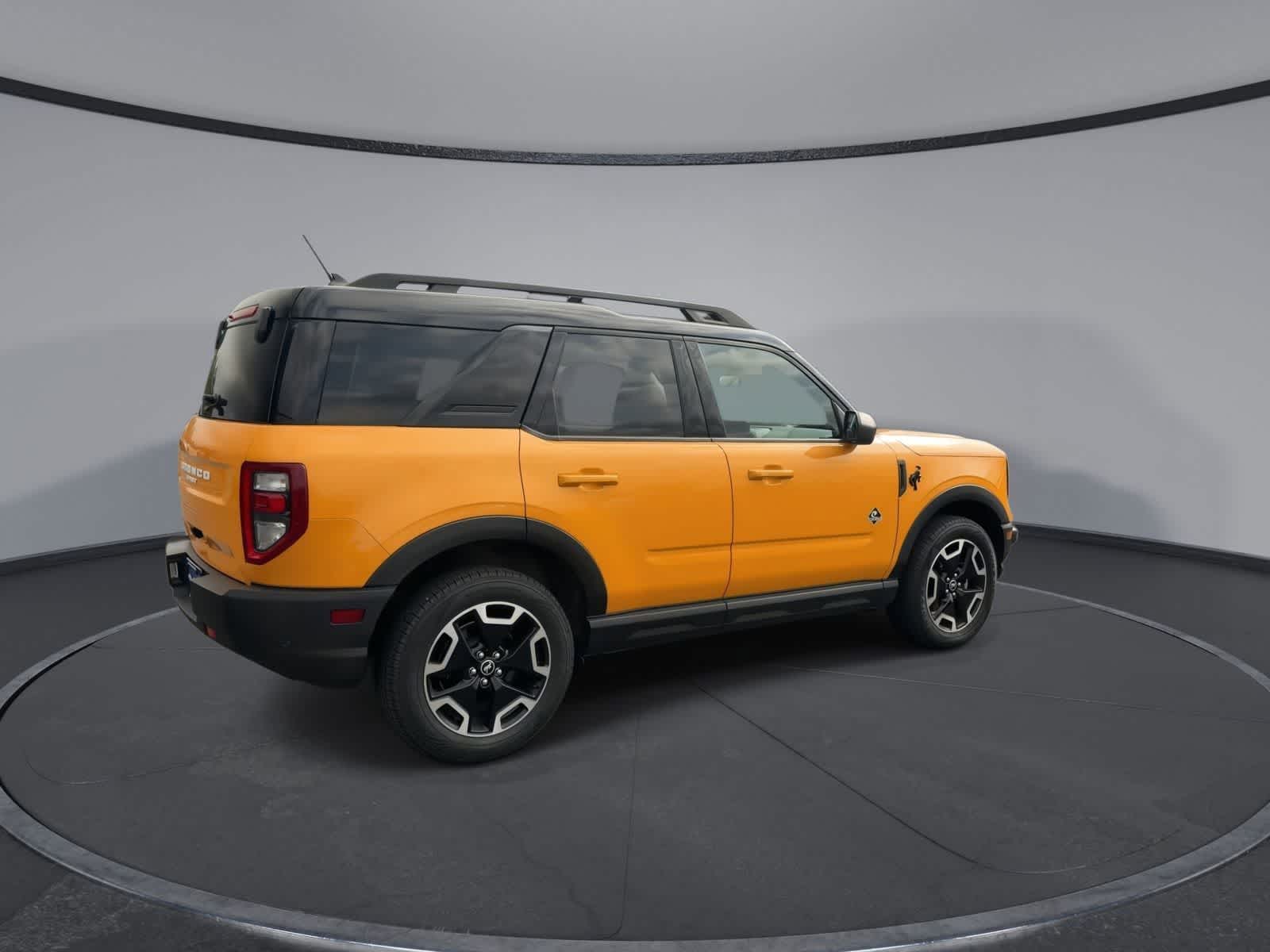 Thumbnail: 2022 Ford Bronco Sport - 8