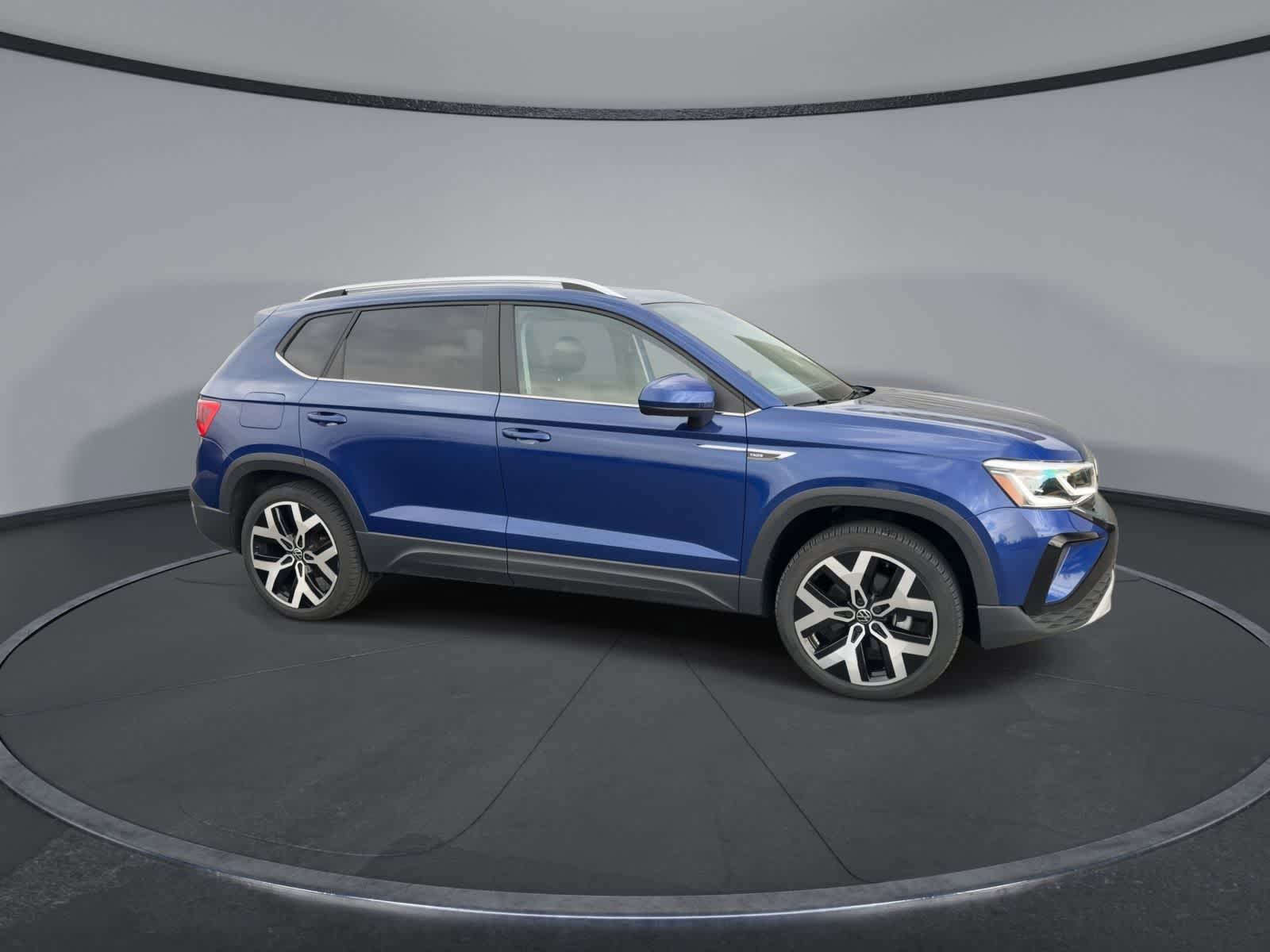 Thumbnail: 2023 Volkswagen Taos - 9