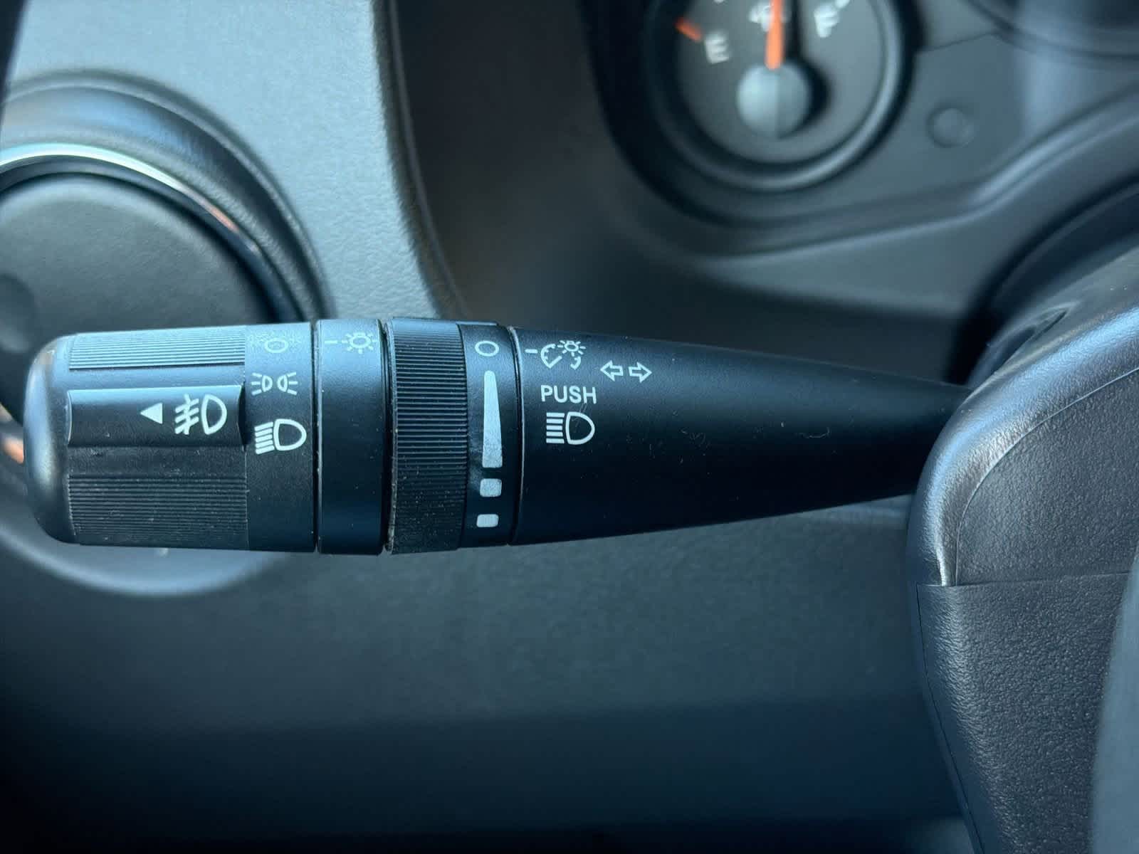 Thumbnail: 2016 Jeep Patriot - 27