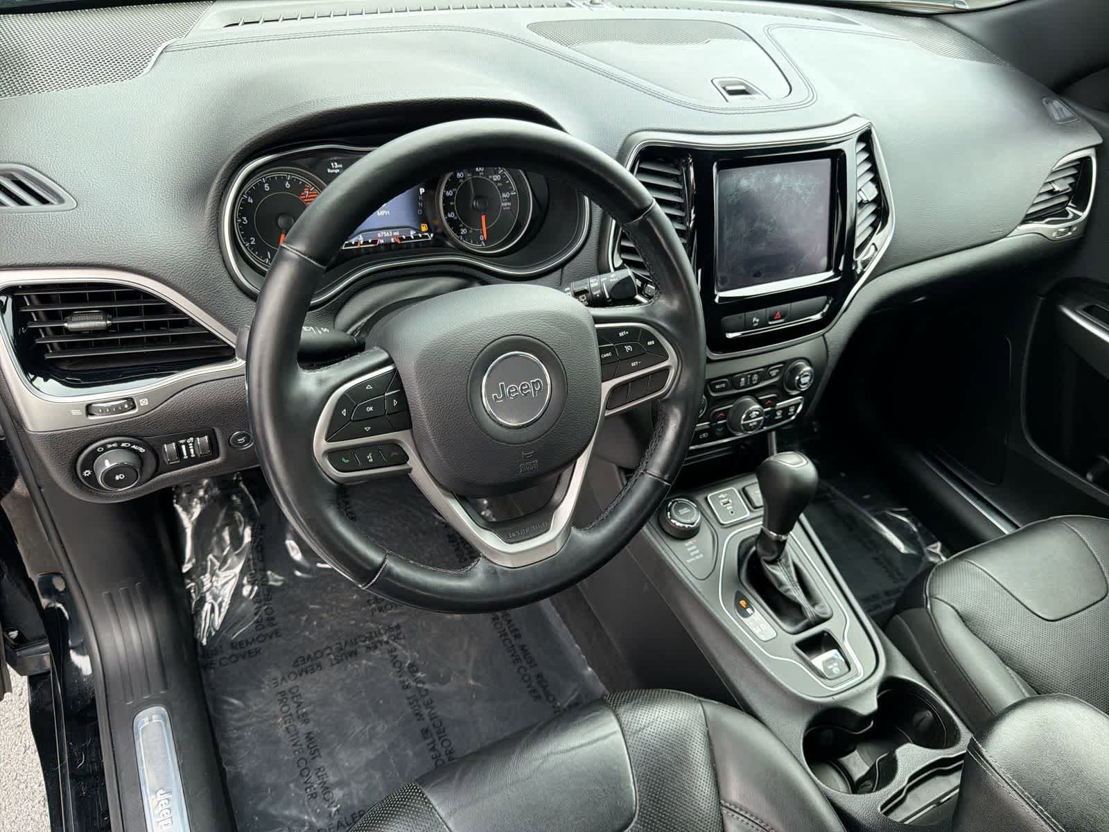 Thumbnail: 2019 Jeep Cherokee - 10