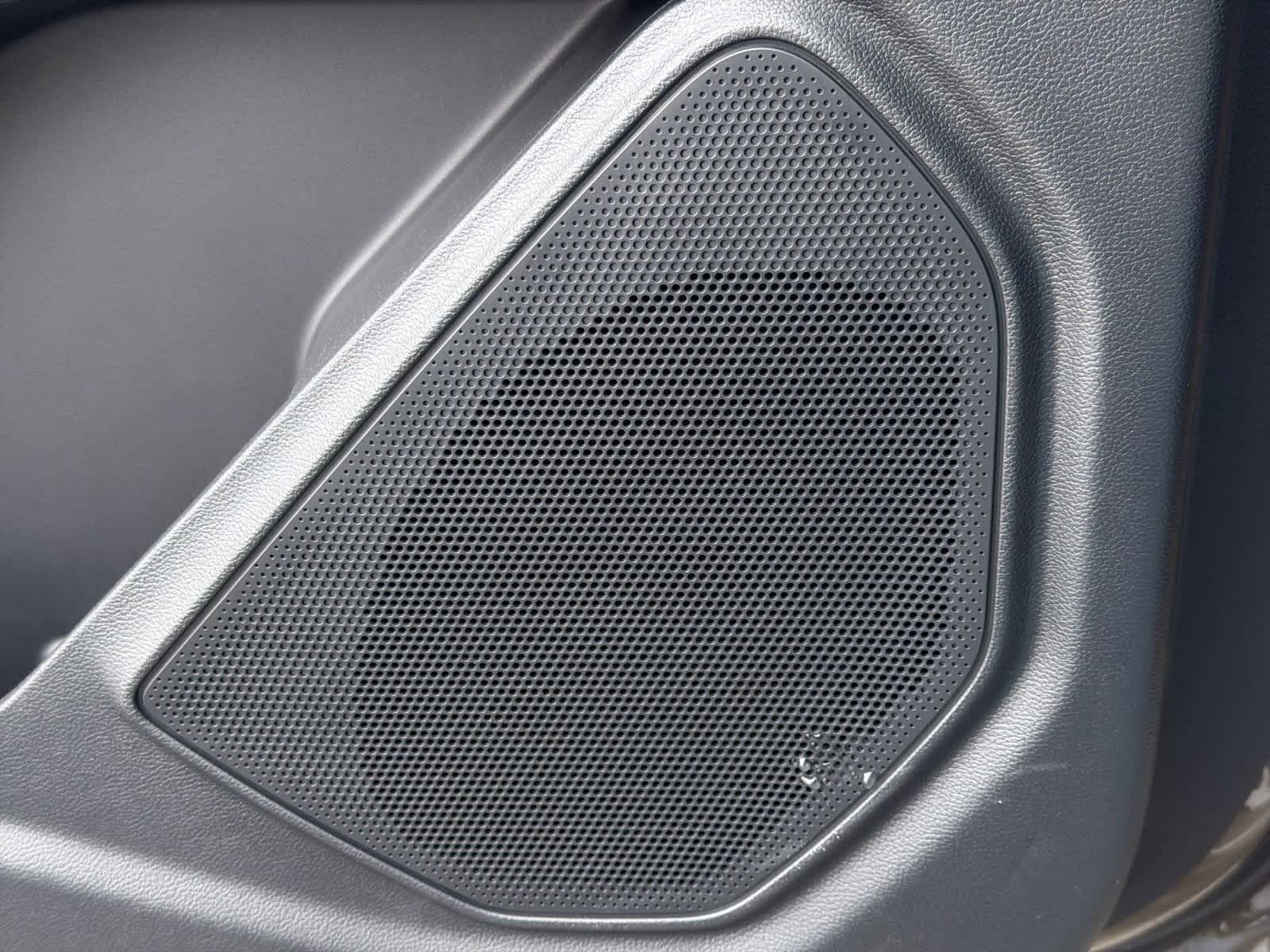 Thumbnail: 2026 Ford Explorer - 33