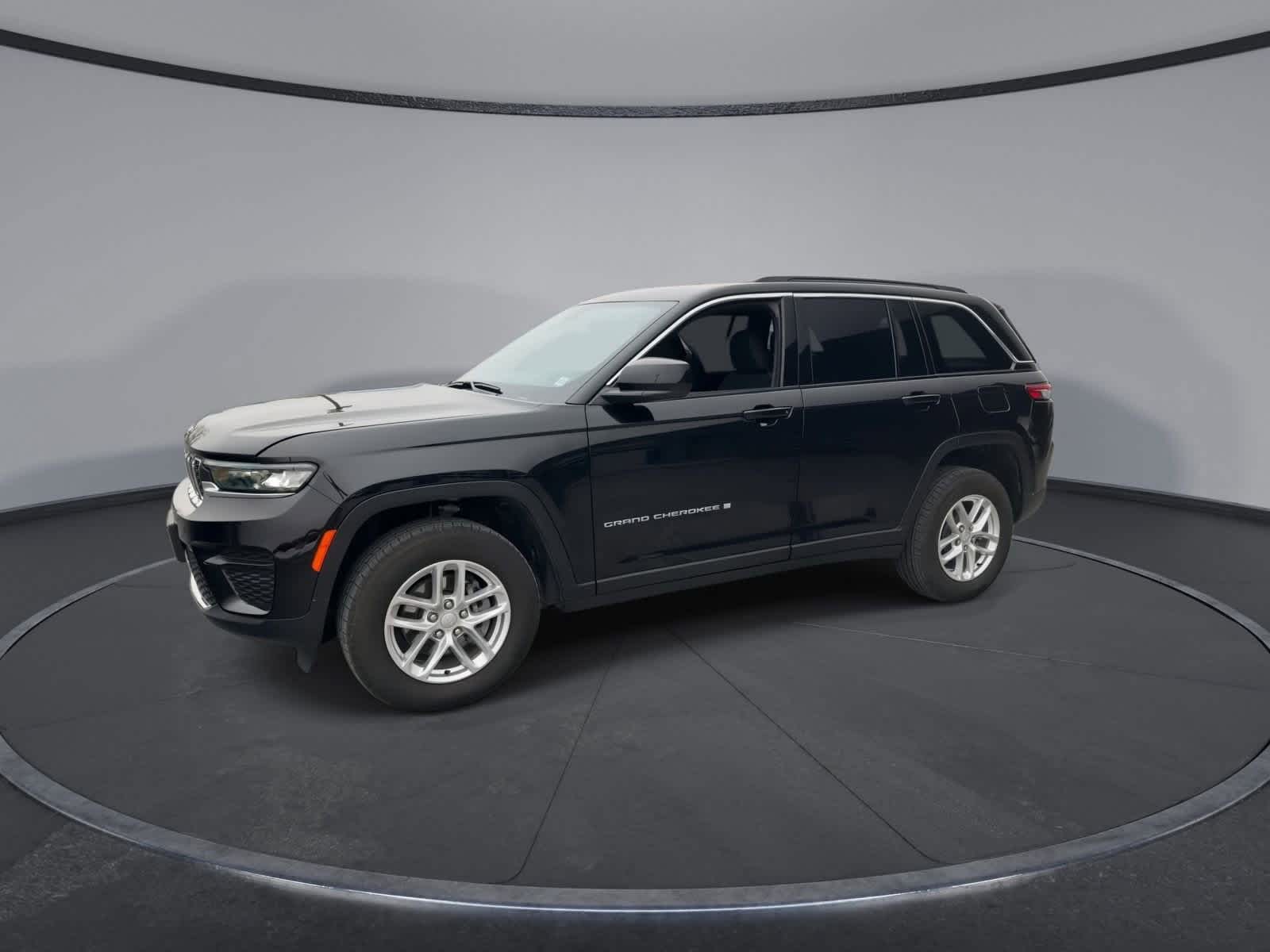Thumbnail: 2025 Jeep Grand Cherokee - 4