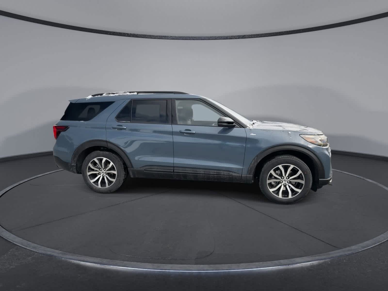 Thumbnail: 2026 Ford Explorer - 9