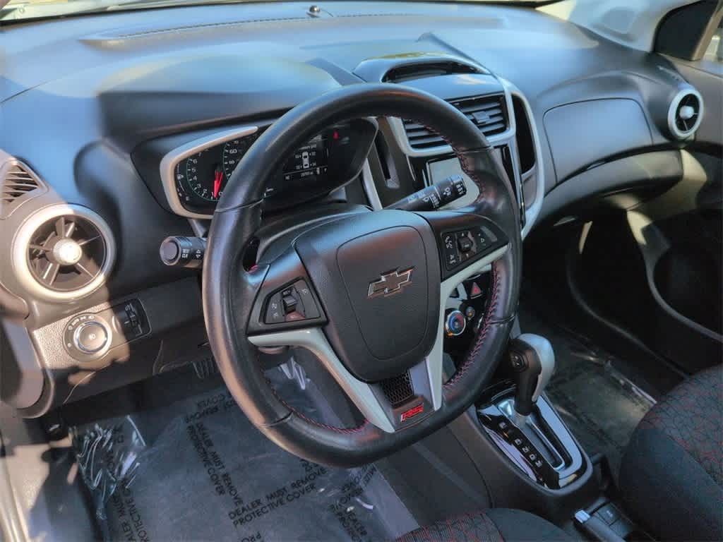 Thumbnail: 2019 Chevrolet Sonic - 10