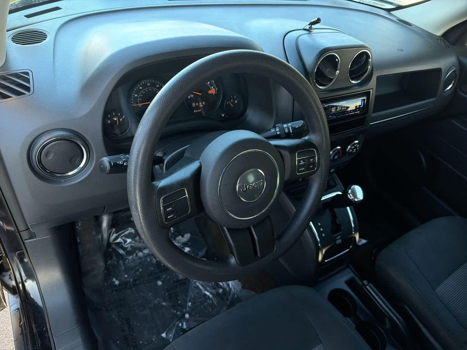 Thumbnail: 2016 Jeep Patriot - 10