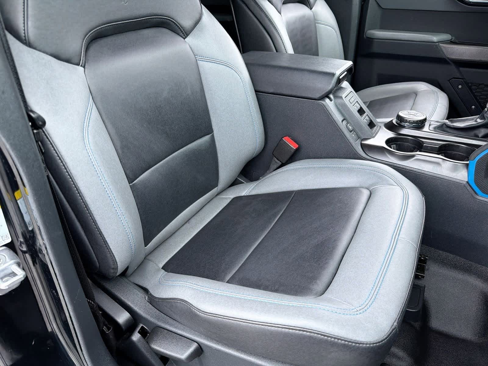 Thumbnail: 2021 Ford Bronco - 14