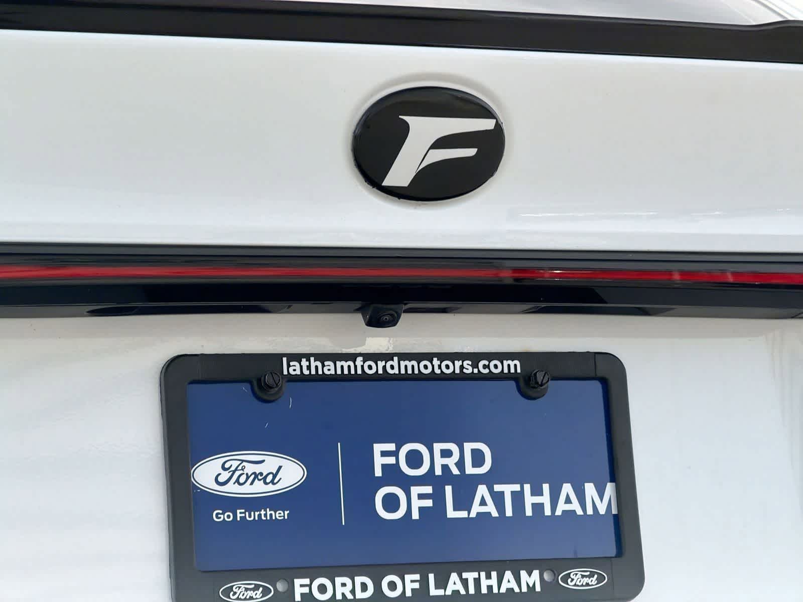 Thumbnail: 2022 Lexus IS - 12