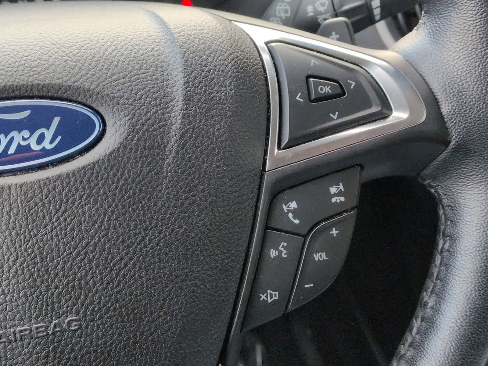 Thumbnail: 2022 Ford Edge - 27