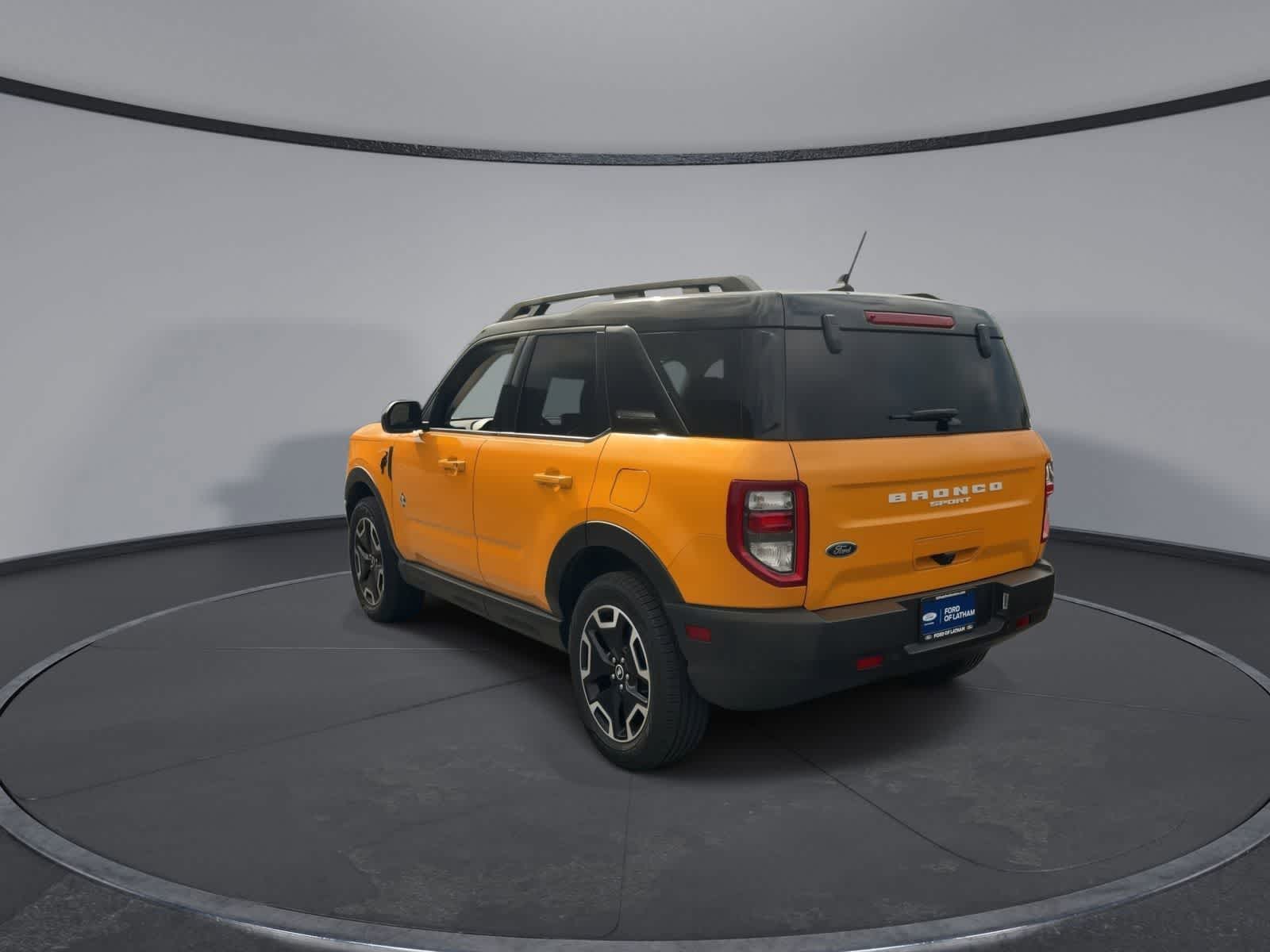 Thumbnail: 2022 Ford Bronco Sport - 6
