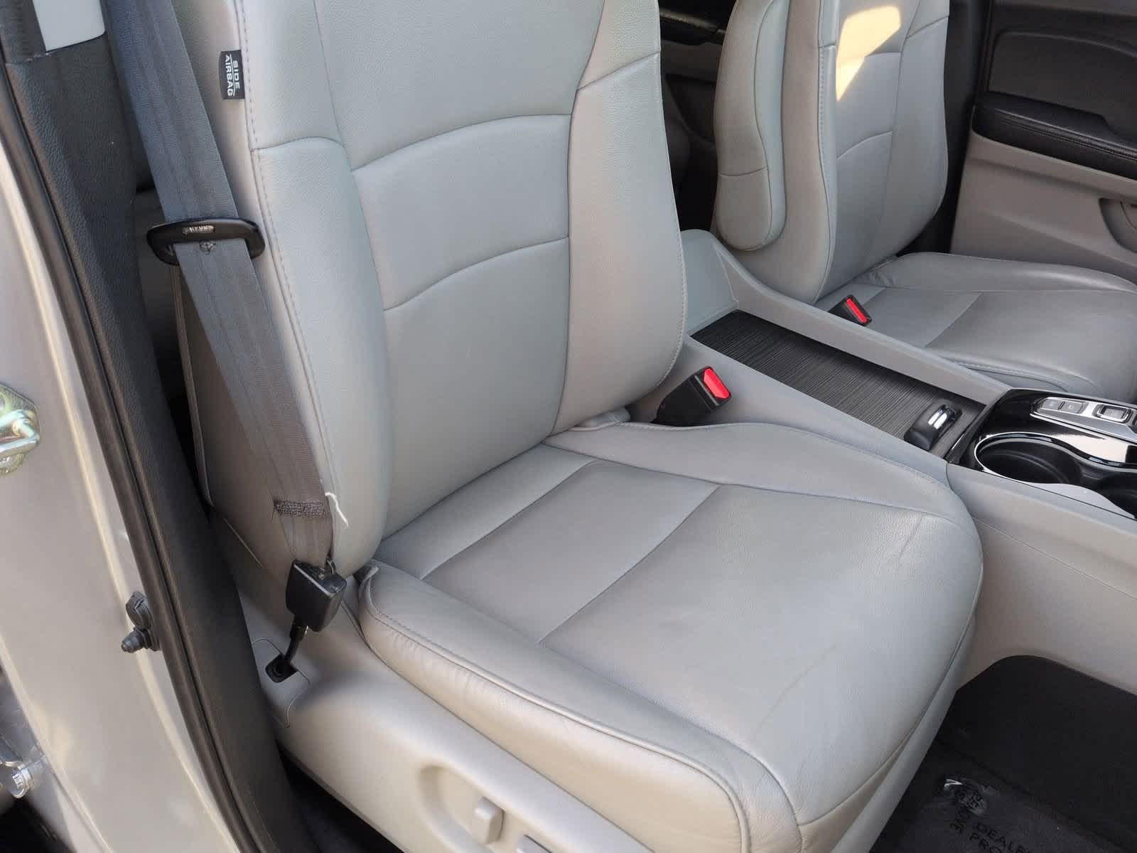 Thumbnail: 2020 Honda Pilot - 24