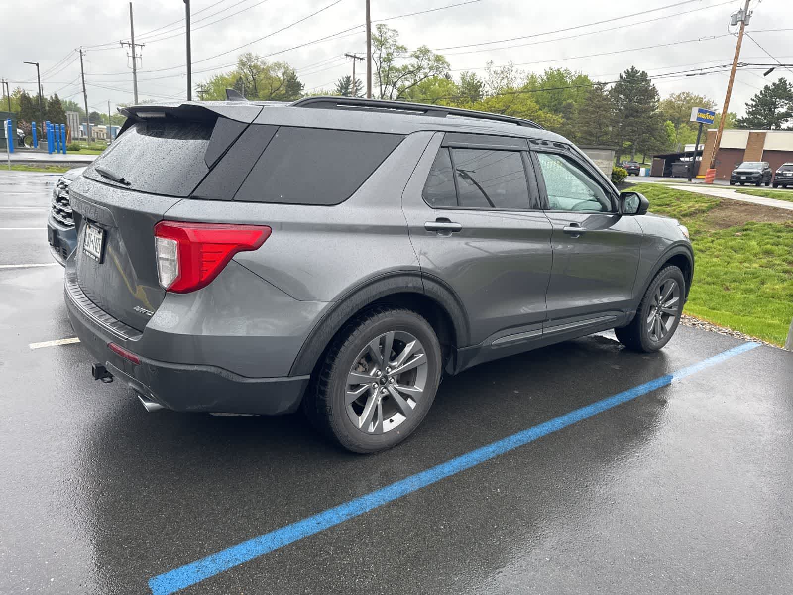 Thumbnail: 2021 Ford Explorer - 3