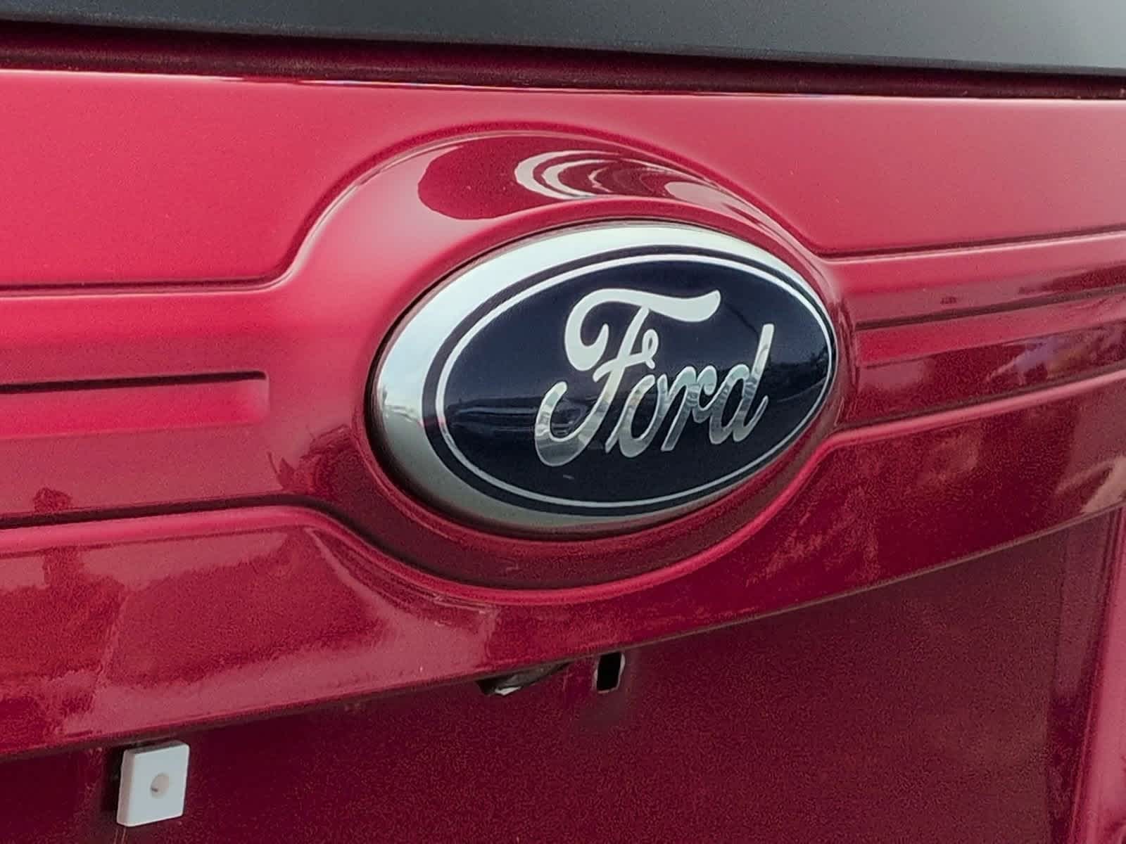 Thumbnail: 2013 Ford Edge - 12