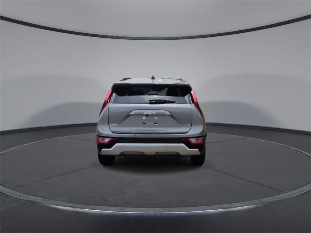 Thumbnail: 2023 Kia Niro - 7