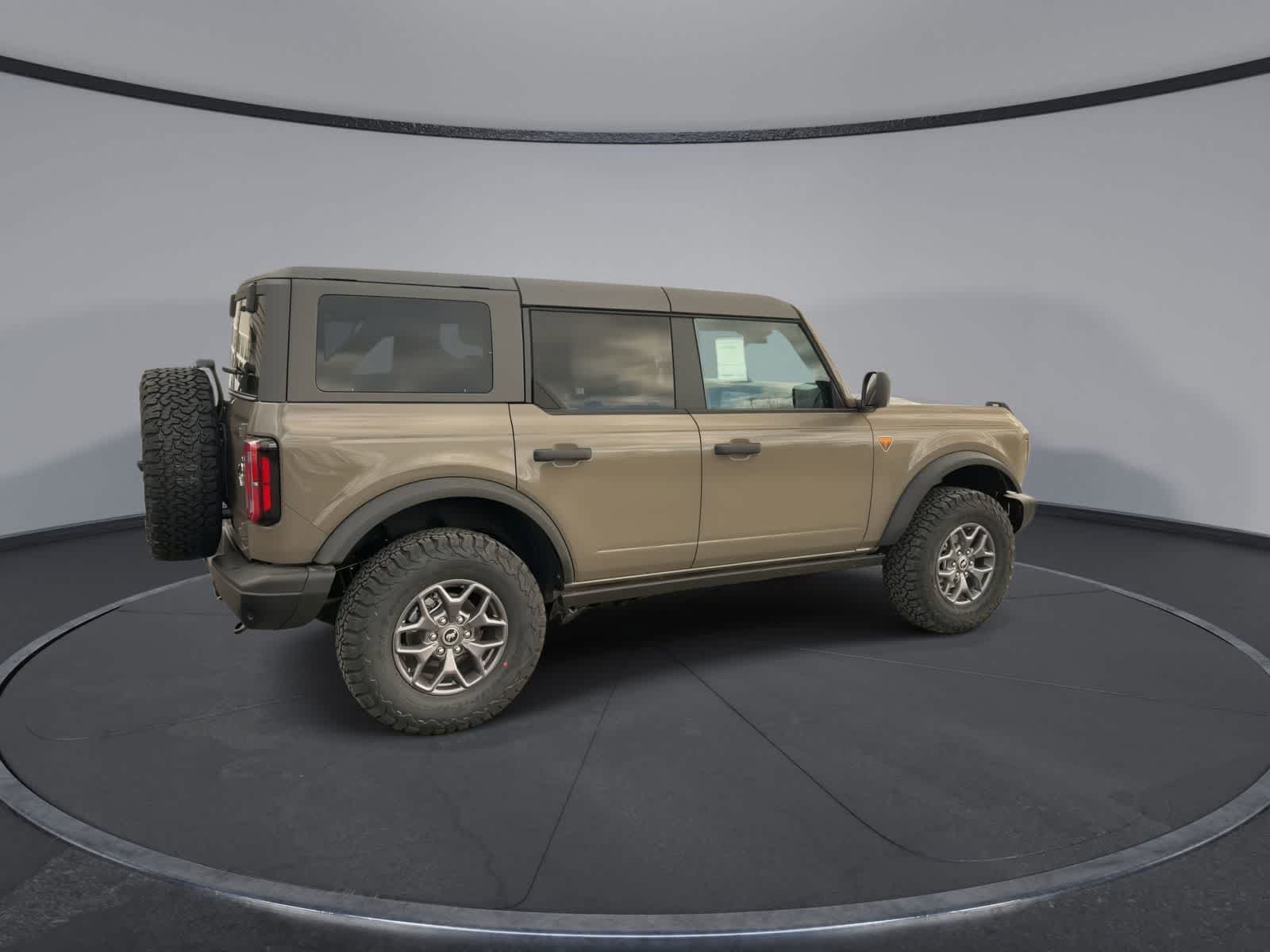 Thumbnail: 2025 Ford Bronco - 8