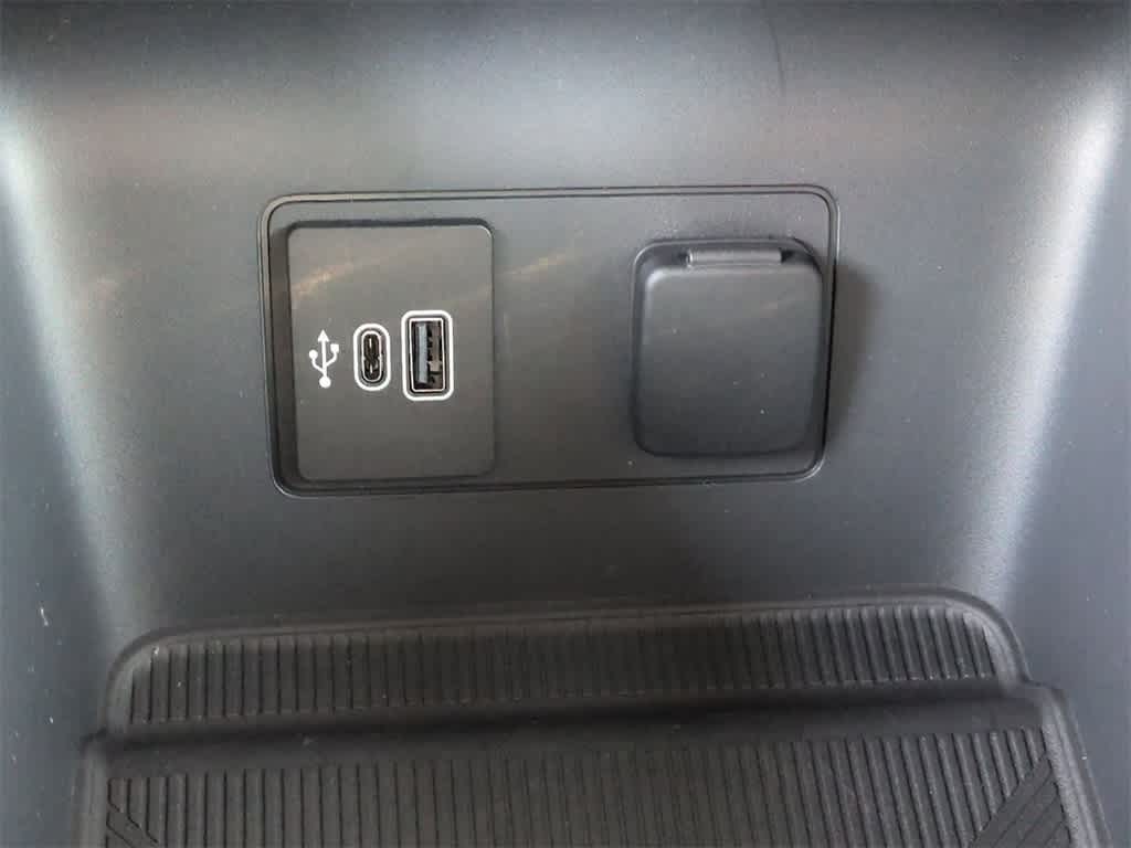 Thumbnail: 2026 Ford Explorer - 32