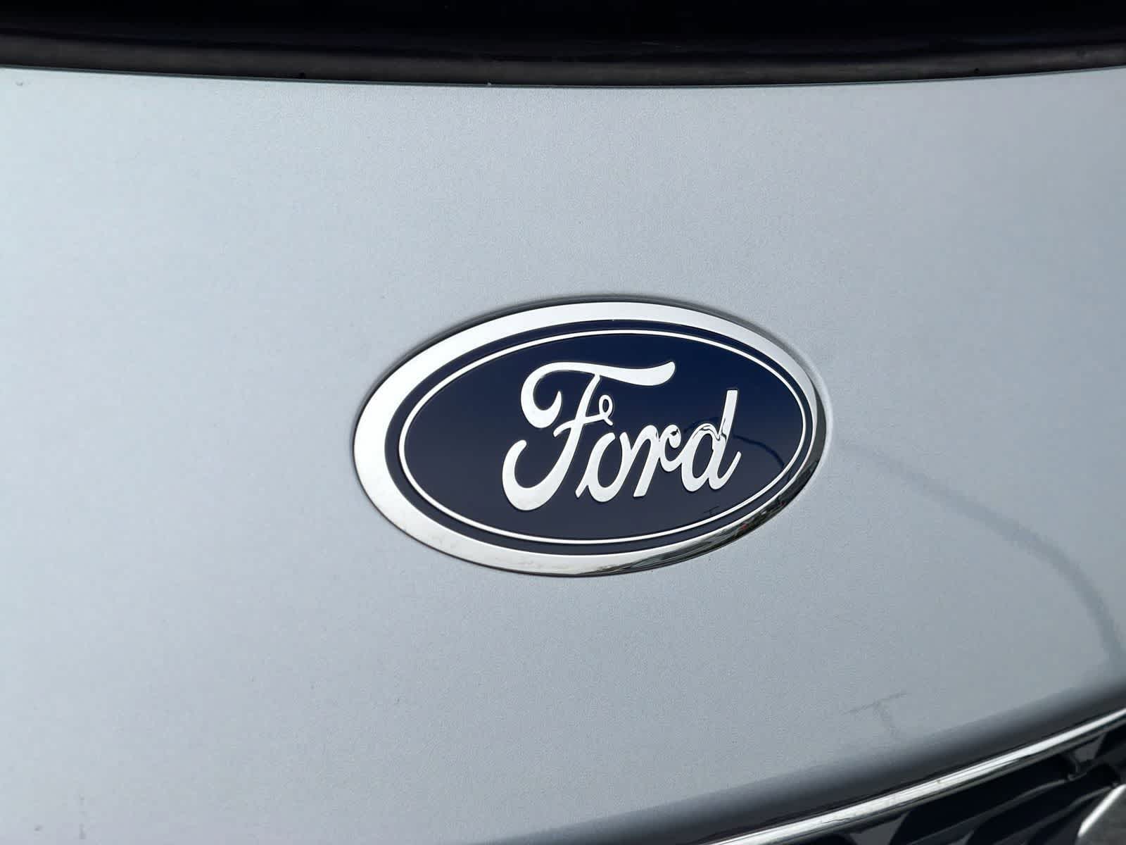 Thumbnail: 2022 Ford Escape - 12