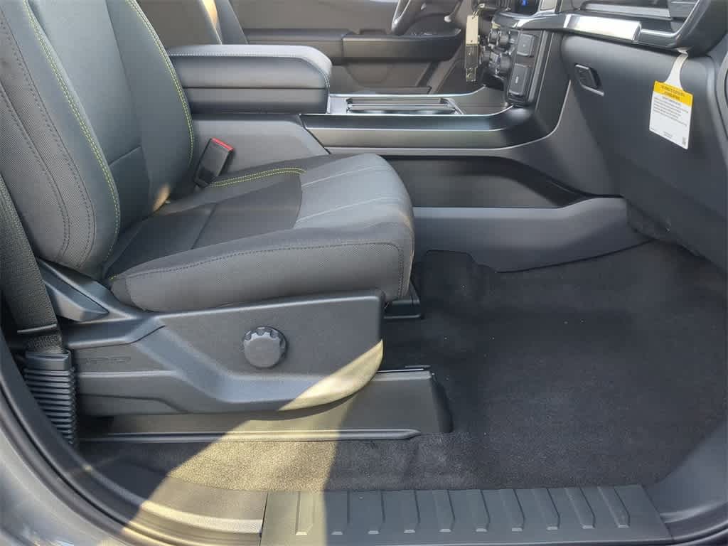 2025 Ford F-150 STX 22