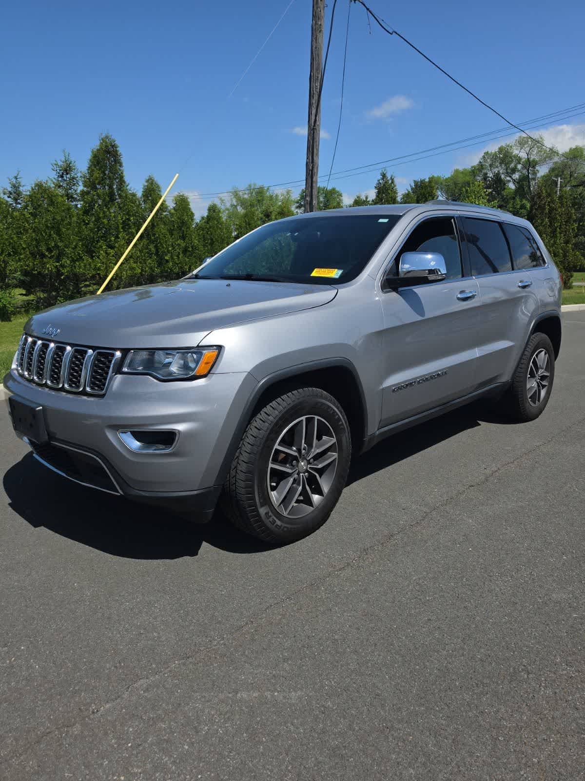 Thumbnail: 2018 Jeep Grand Cherokee - 1