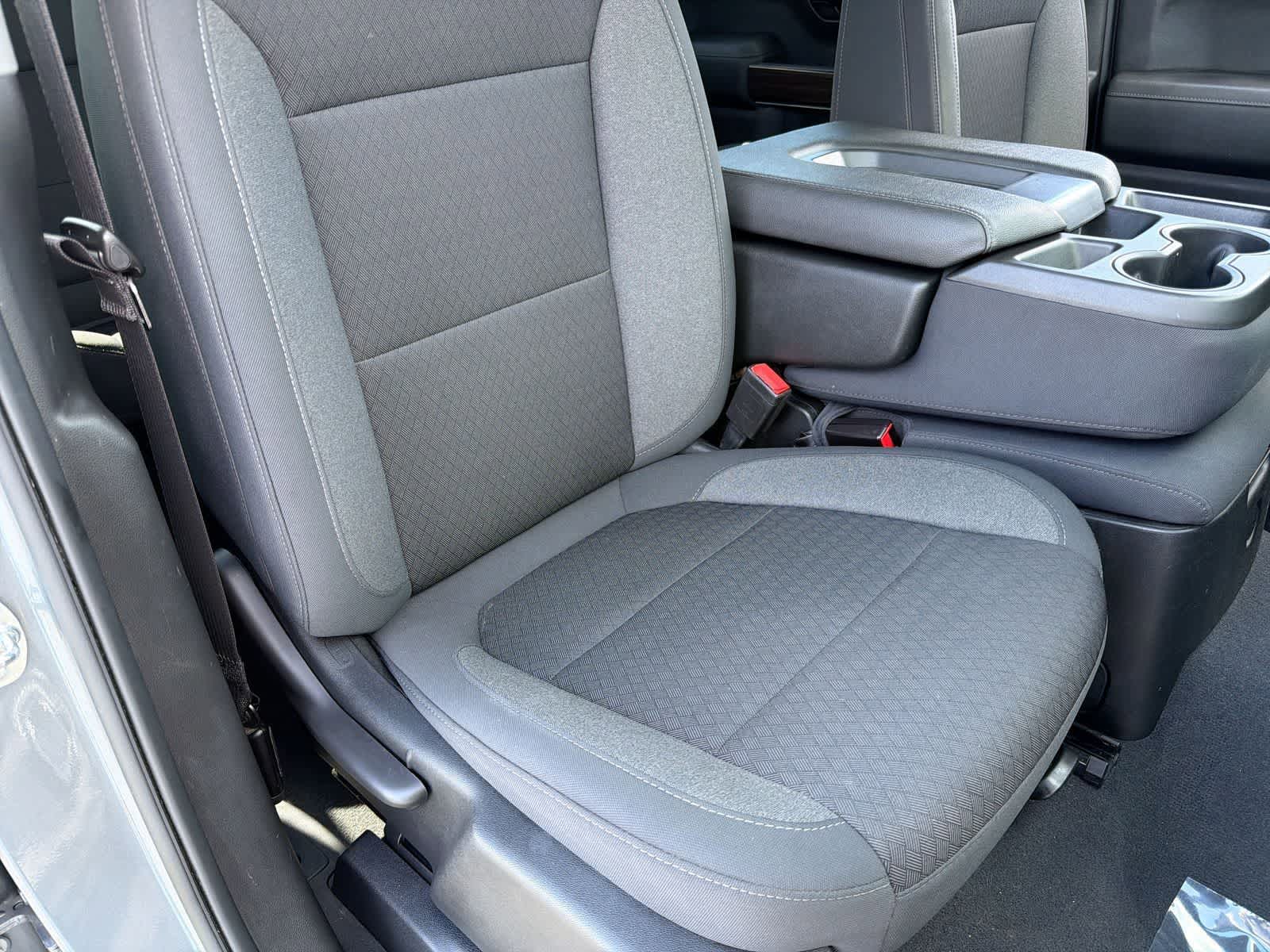 Thumbnail: 2022 Chevrolet Silverado 1500 - 22