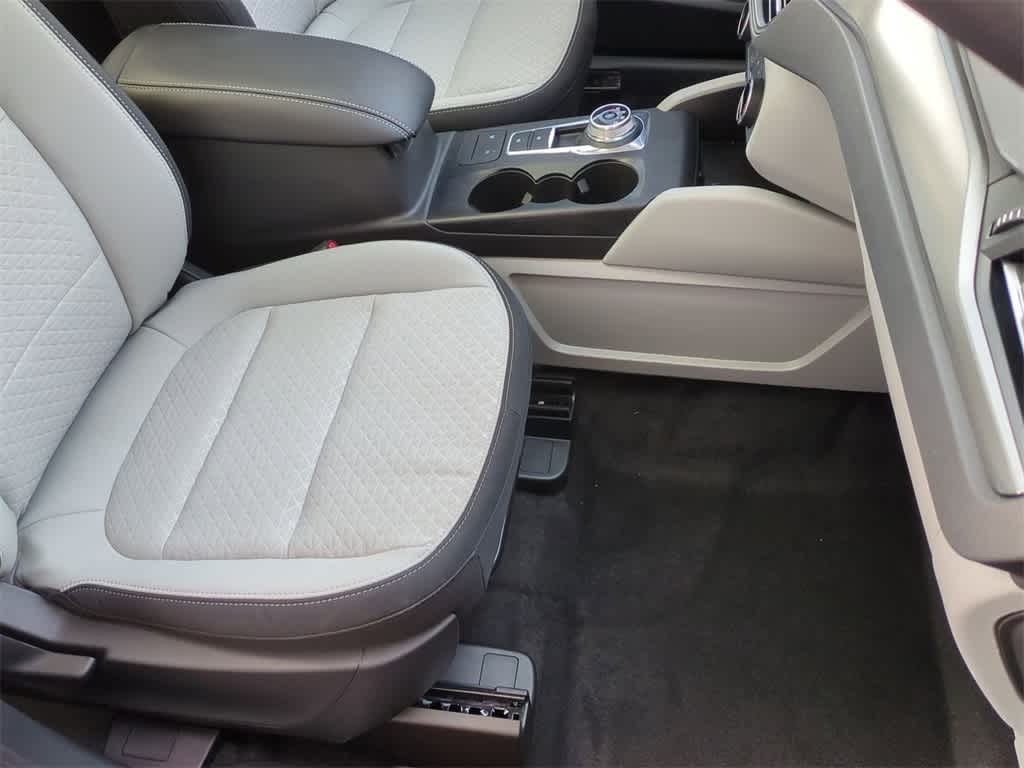 Thumbnail: 2025 Ford Escape - 23