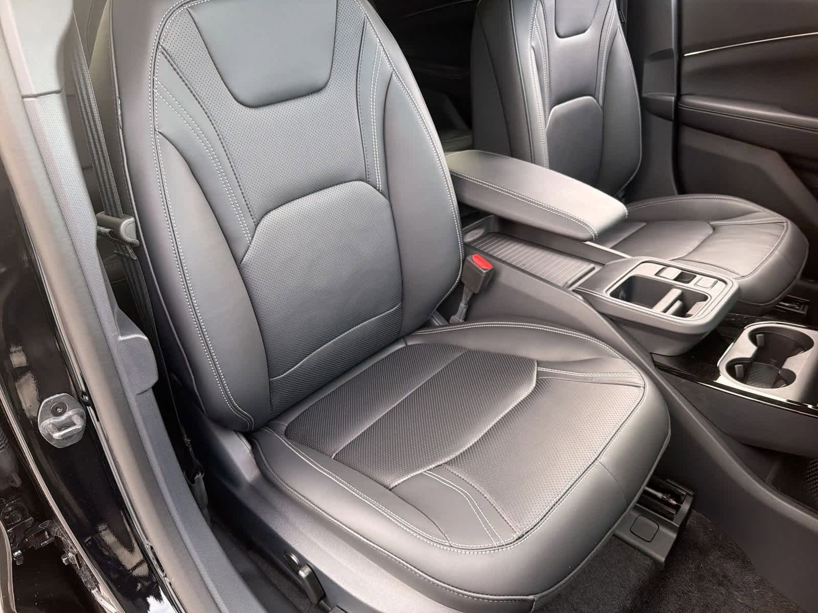 Thumbnail: 2025 Ford Mustang Mach-E - 23