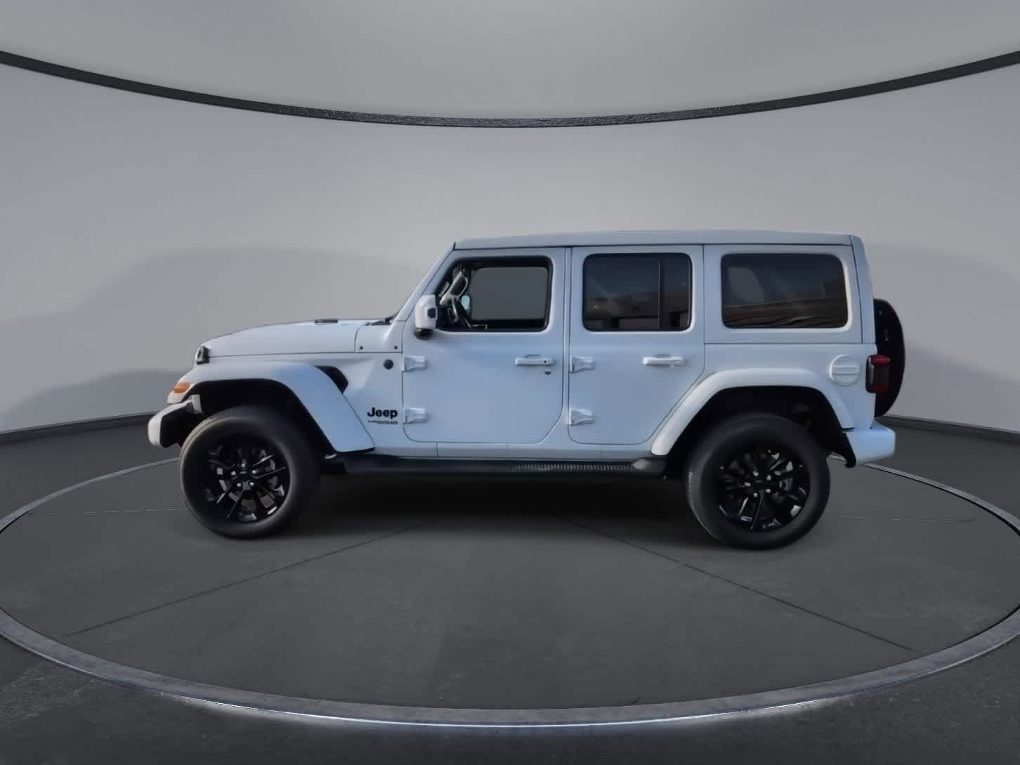 Thumbnail: 2021 Jeep Wrangler - 5