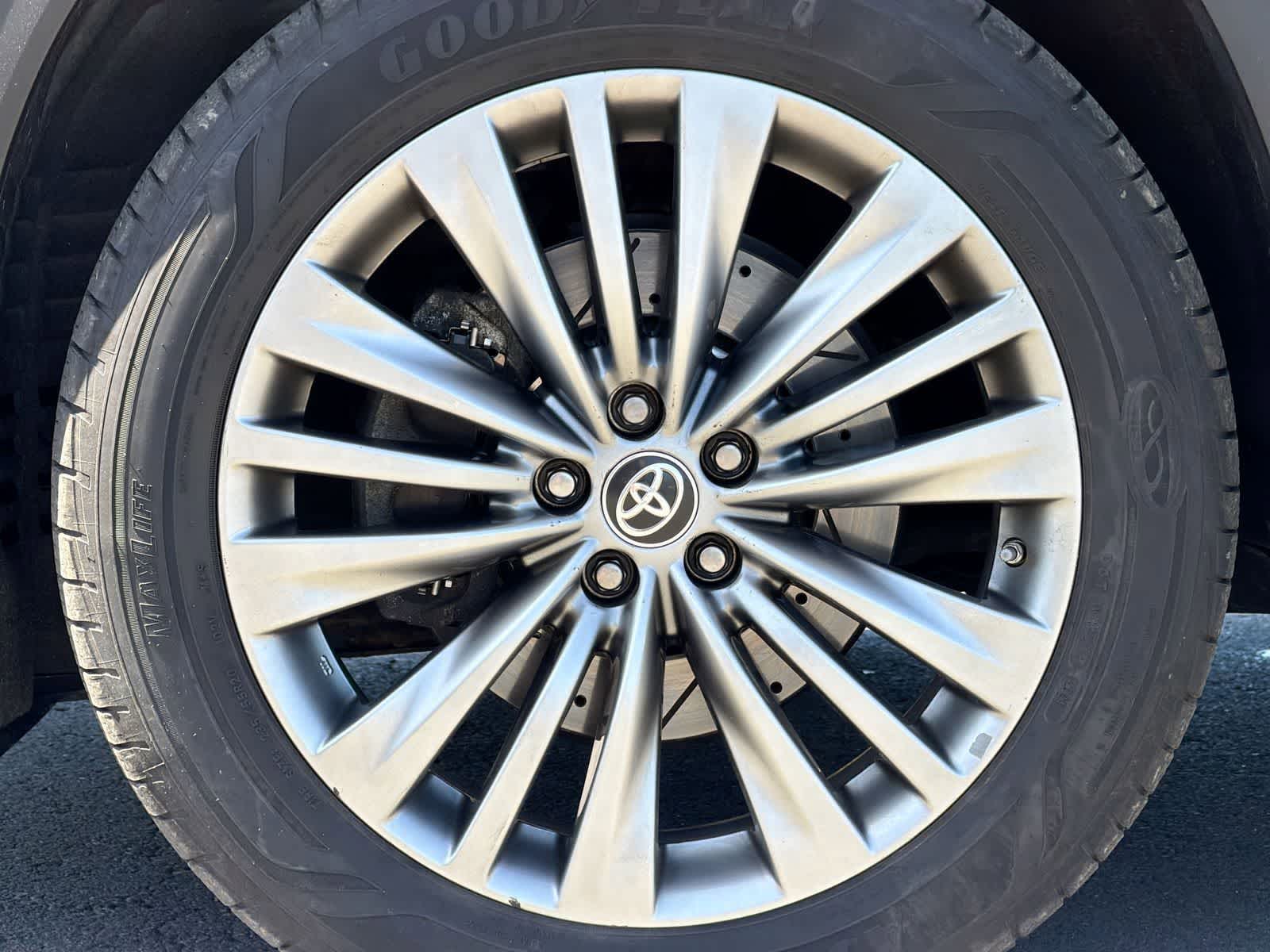 Thumbnail: 2020 Toyota Highlander - 6