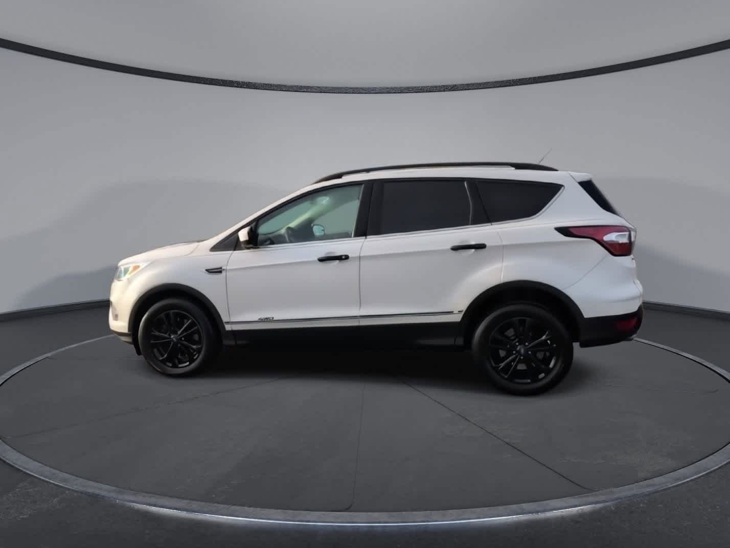 Thumbnail: 2018 Ford Escape - 6