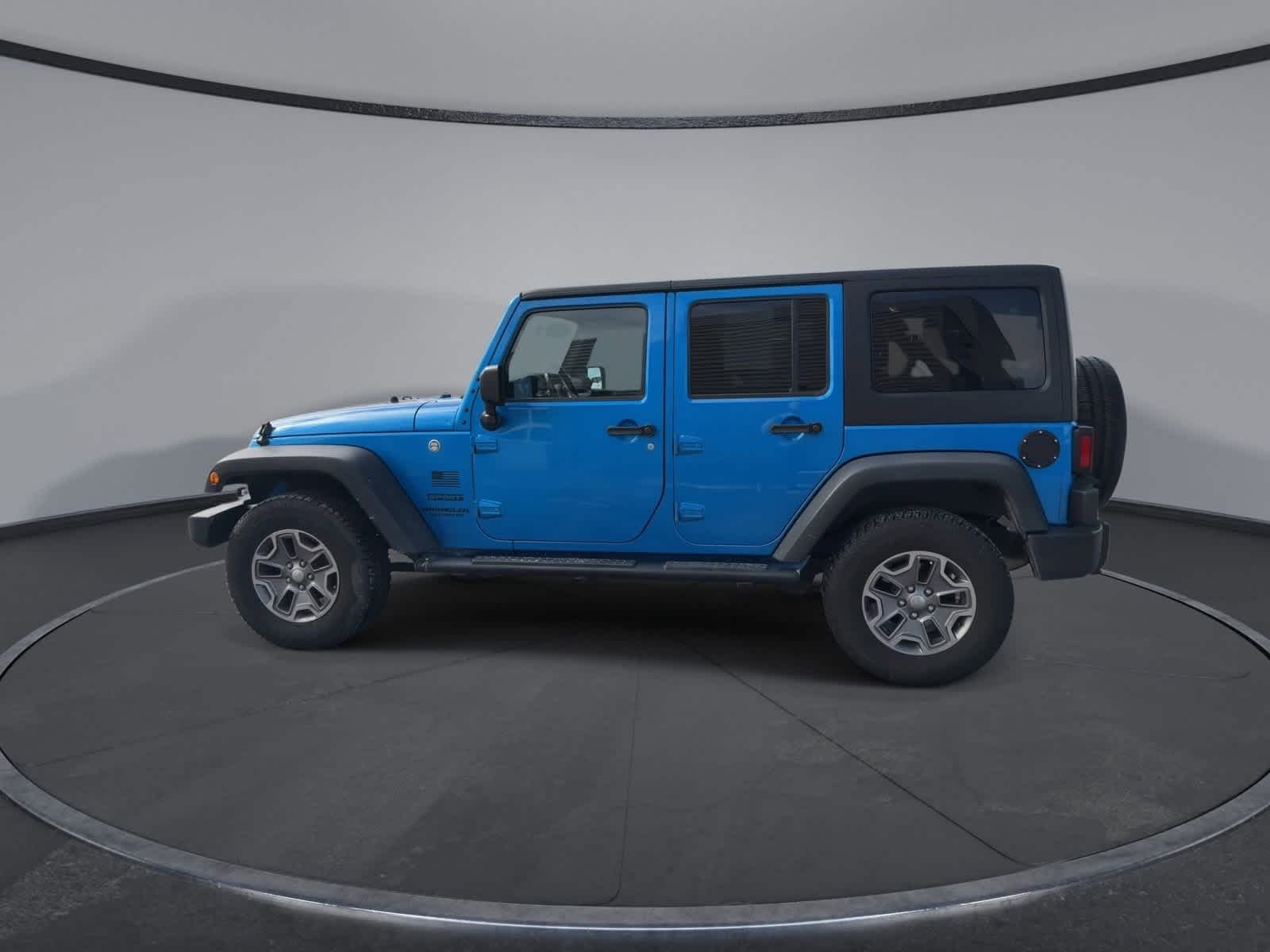 Thumbnail: 2016 Jeep Wrangler - 5