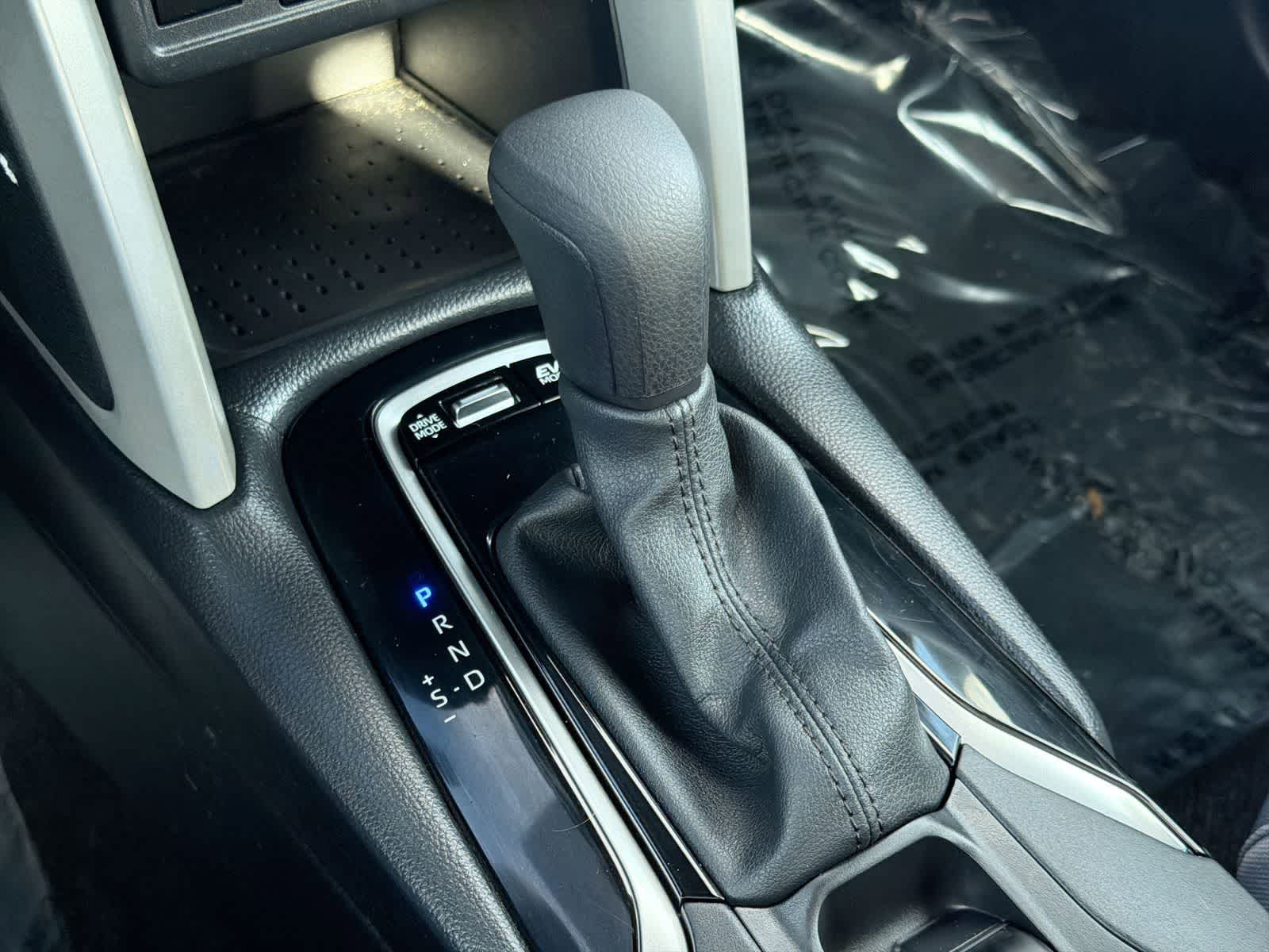 Thumbnail: 2024 Toyota Corolla Cross - 33