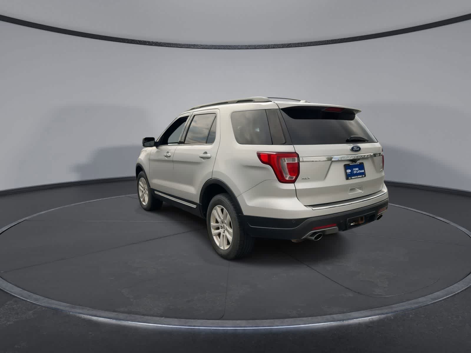 Thumbnail: 2018 Ford Explorer - 6