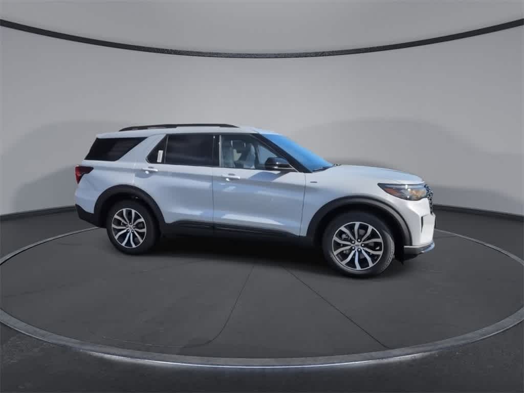 Thumbnail: 2026 Ford Explorer - 9