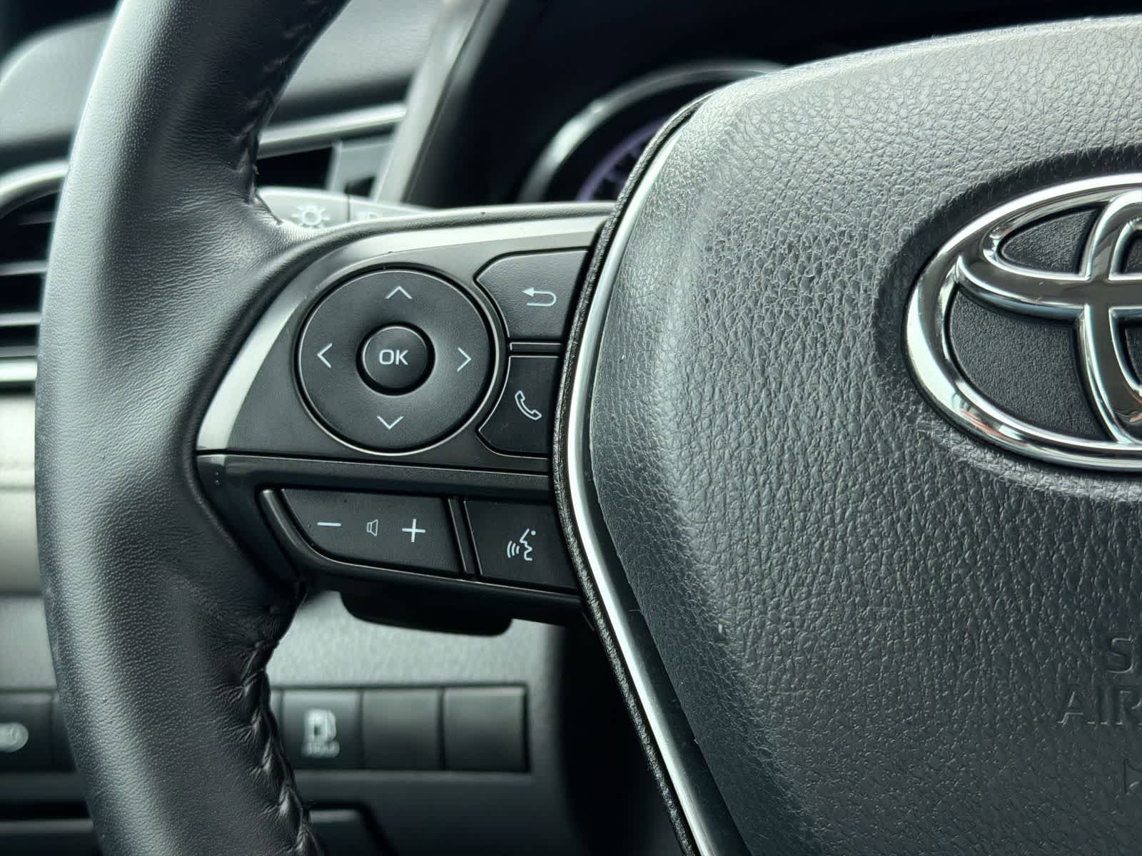 Thumbnail: 2019 Toyota Camry - 24