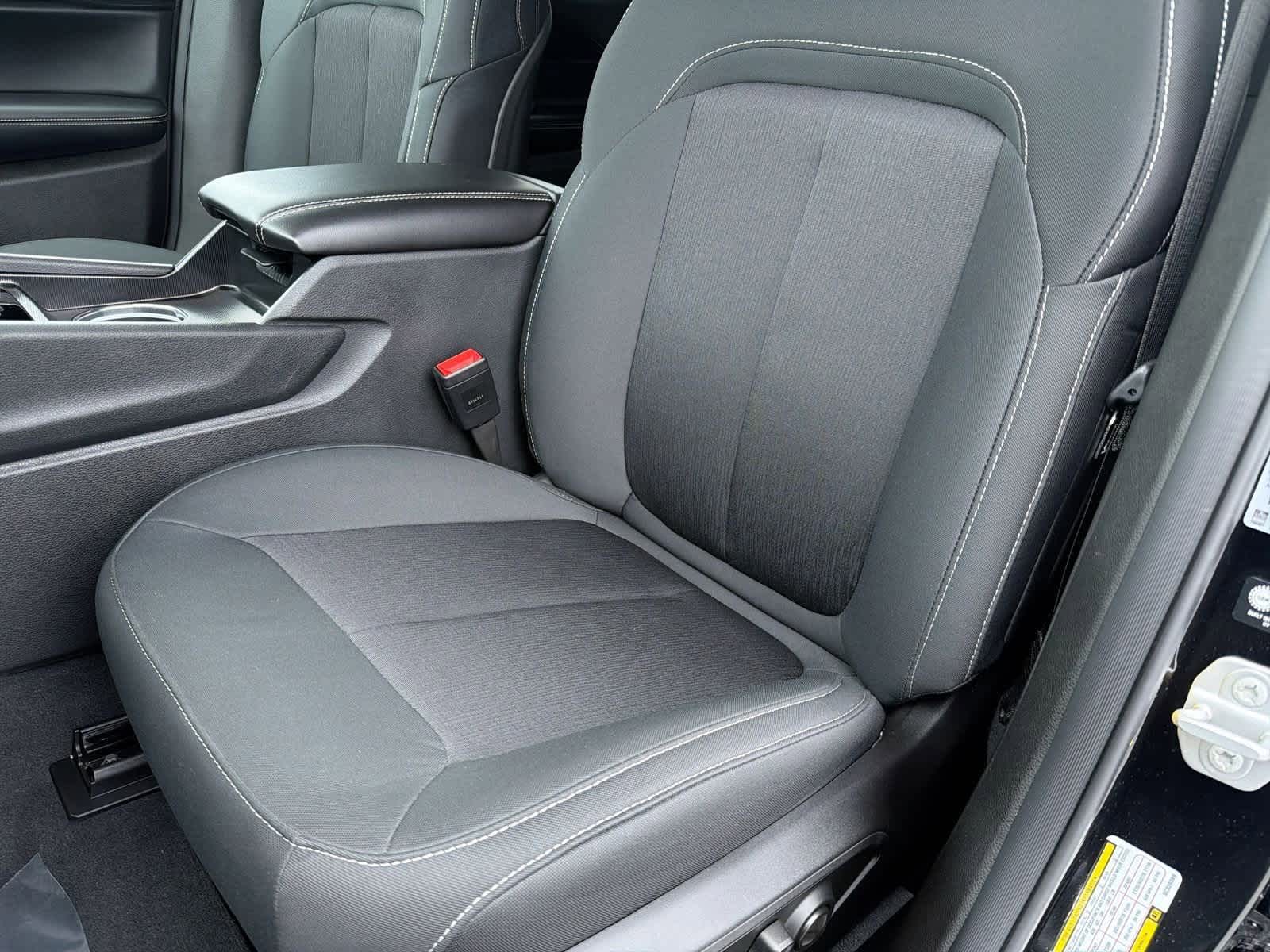 Thumbnail: 2025 Jeep Grand Cherokee - 17