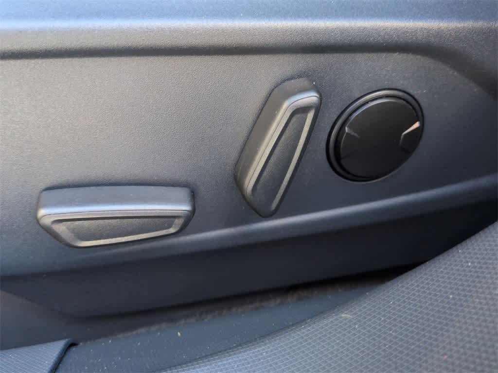 Thumbnail: 2025 Ford Mustang Mach-E - 18