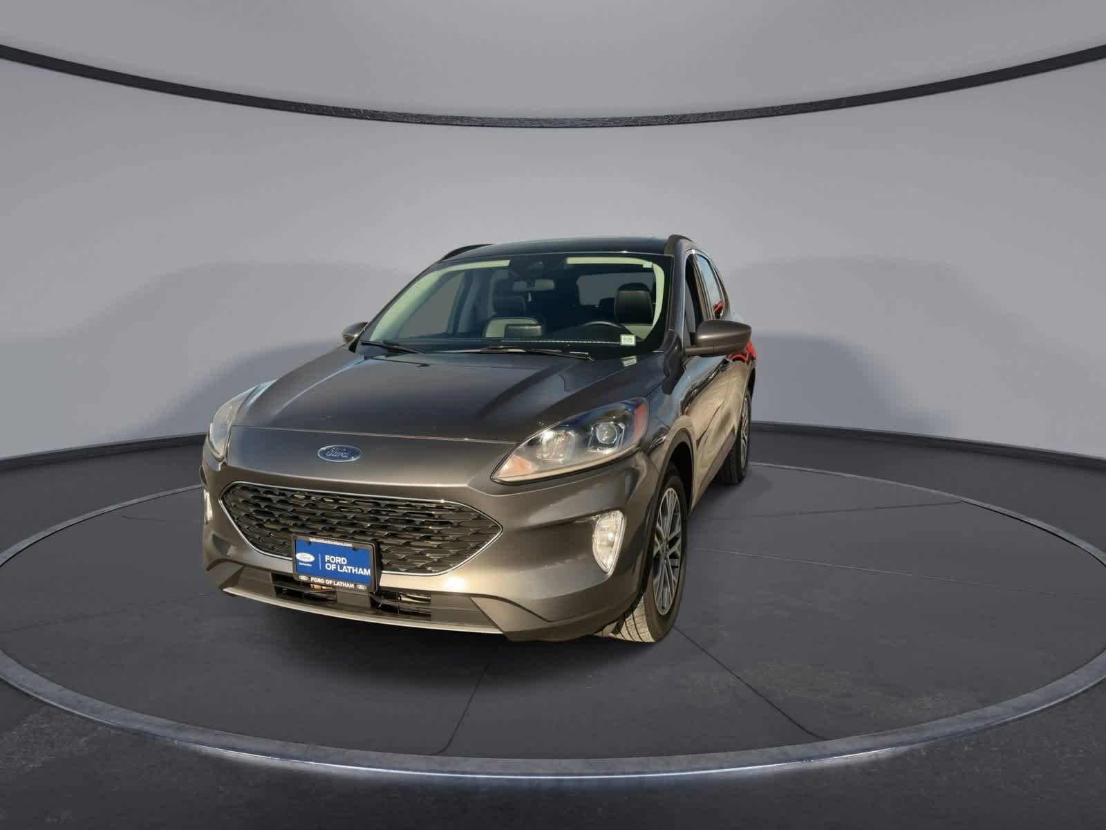 Thumbnail: 2022 Ford Escape - 3