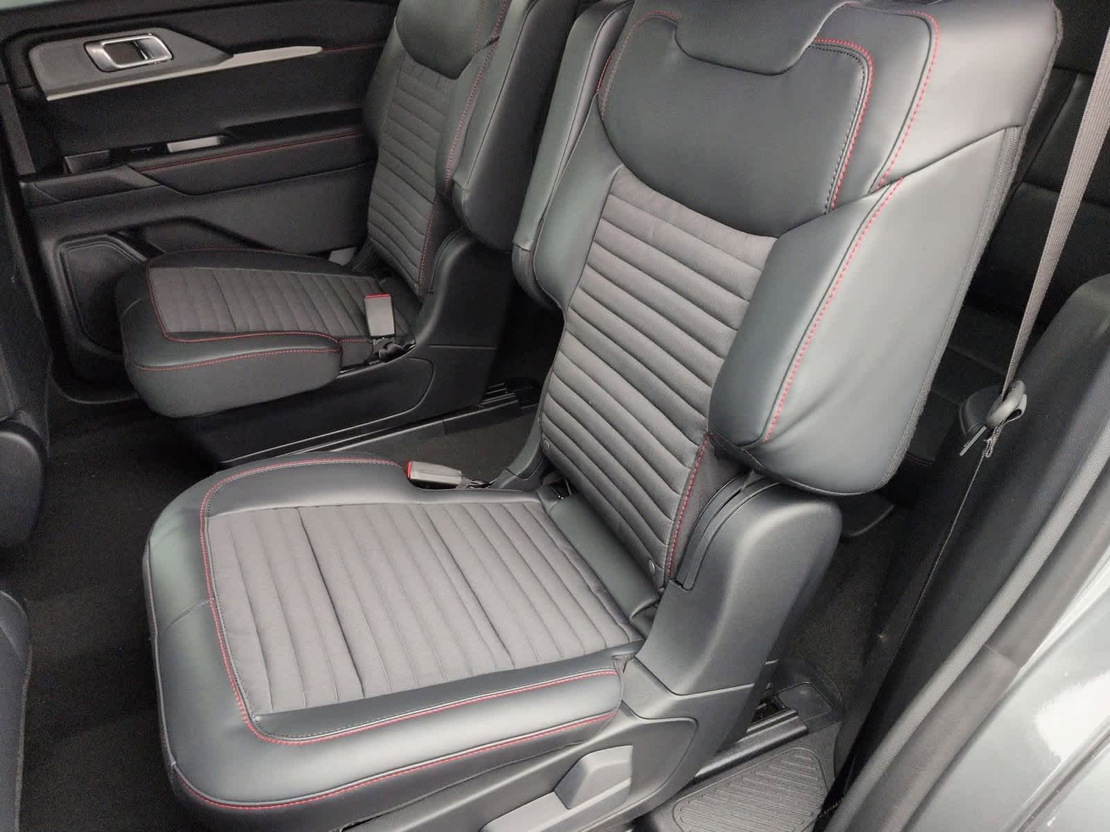 Thumbnail: 2026 Ford Explorer - 20