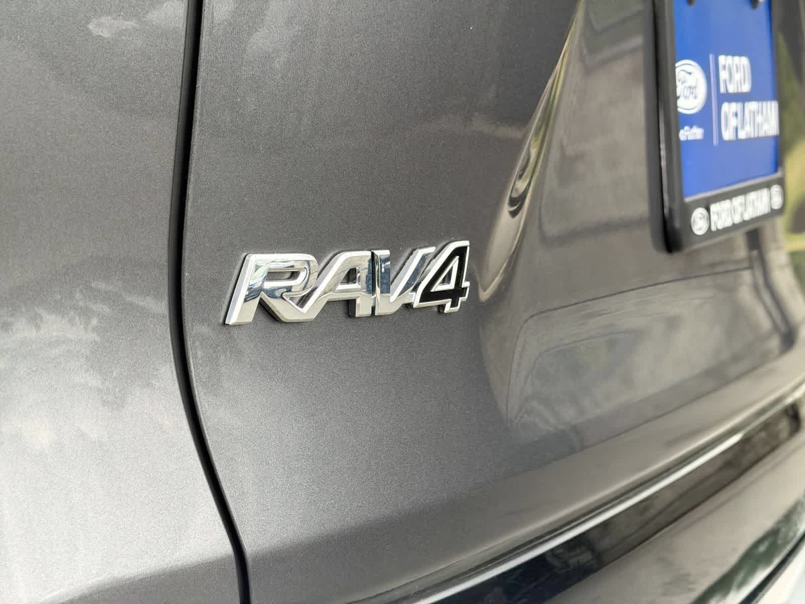 Thumbnail: 2024 Toyota RAV4 - 13