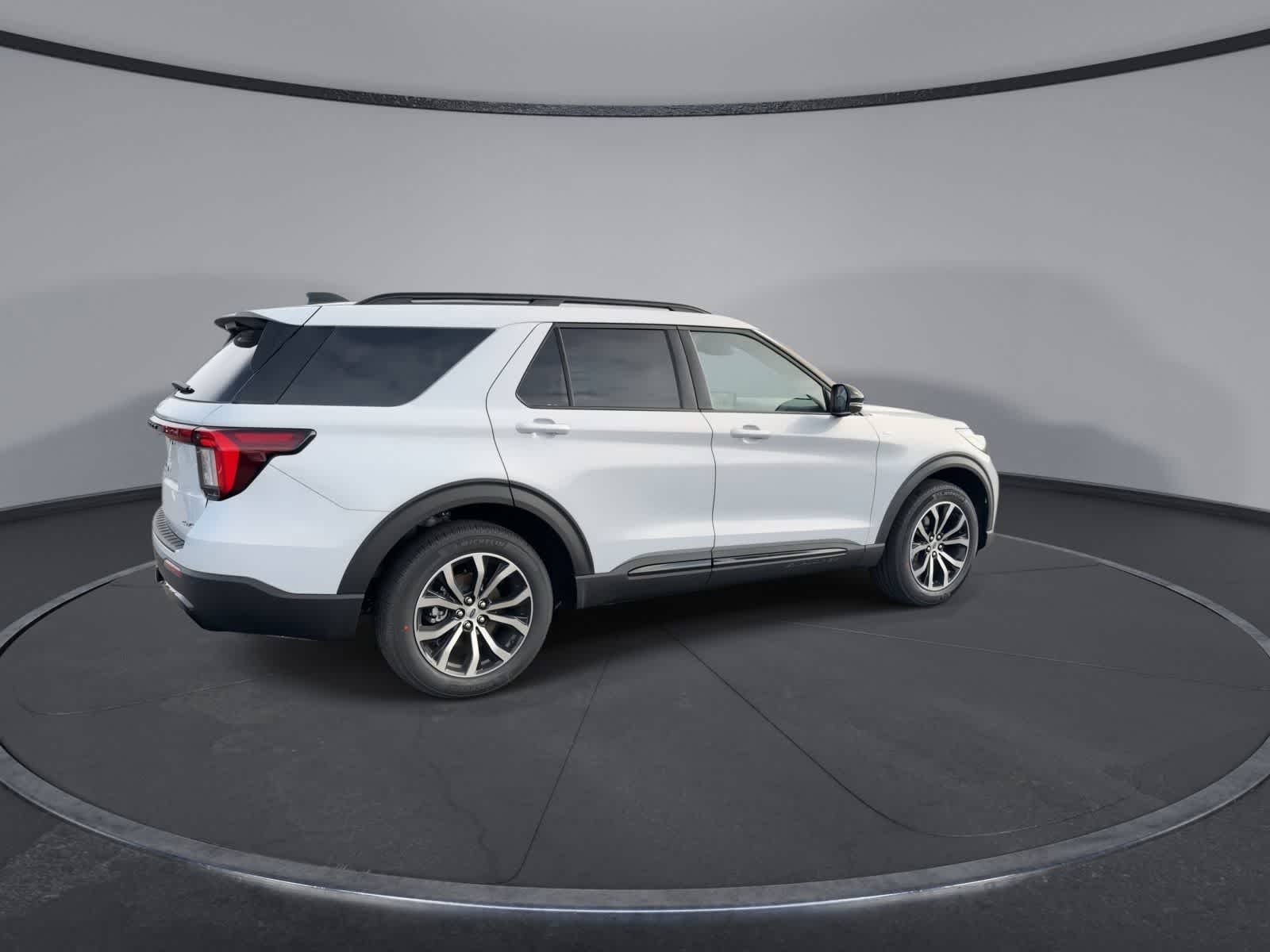 Thumbnail: 2026 Ford Explorer - 8
