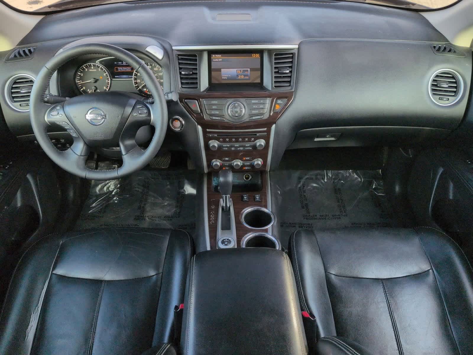 Thumbnail: 2016 Nissan Pathfinder - 16