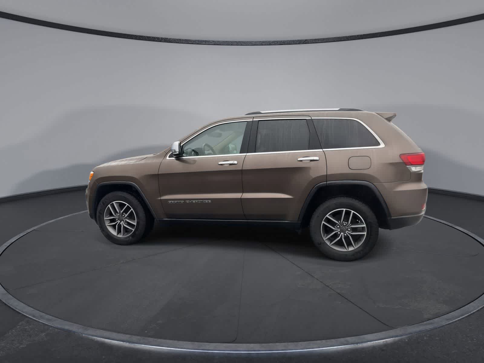 Thumbnail: 2020 Jeep Grand Cherokee - 5