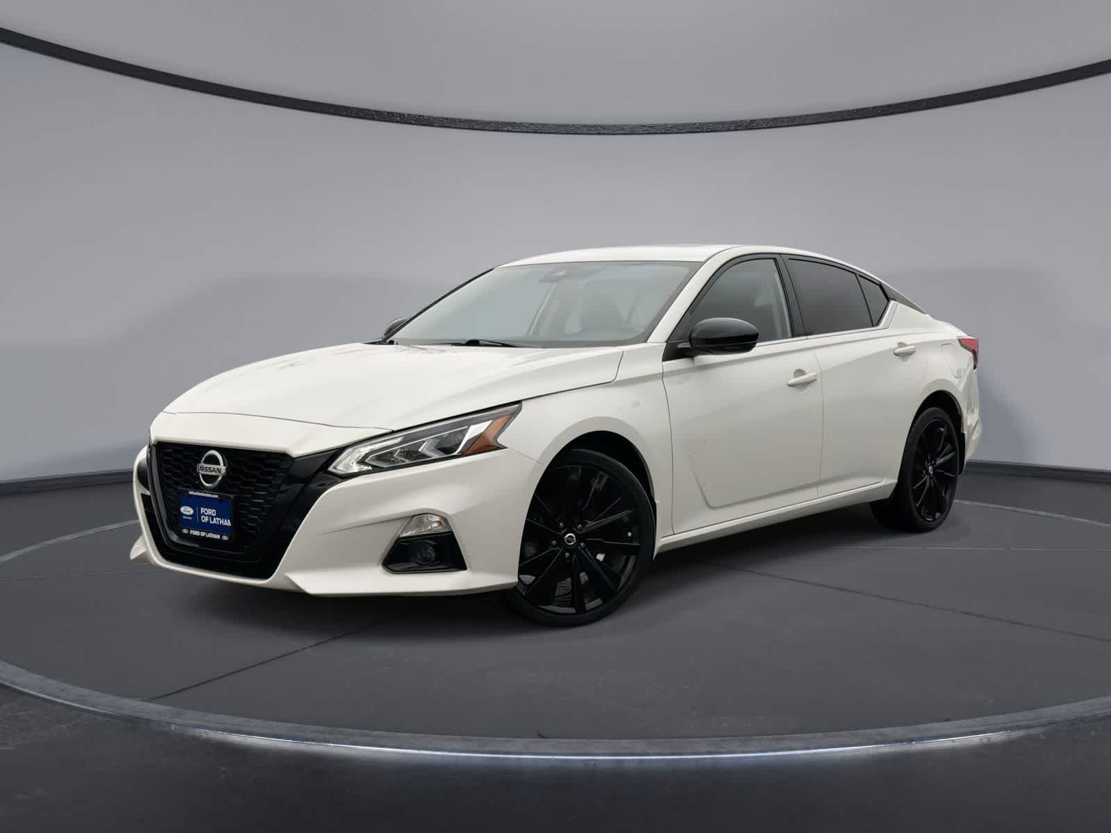 Thumbnail: 2022 Nissan Altima - 1