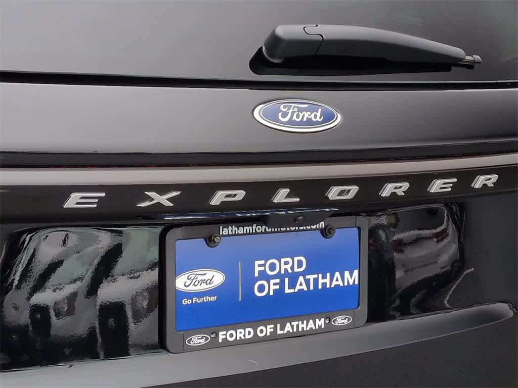 Thumbnail: 2025 Ford Explorer - 13